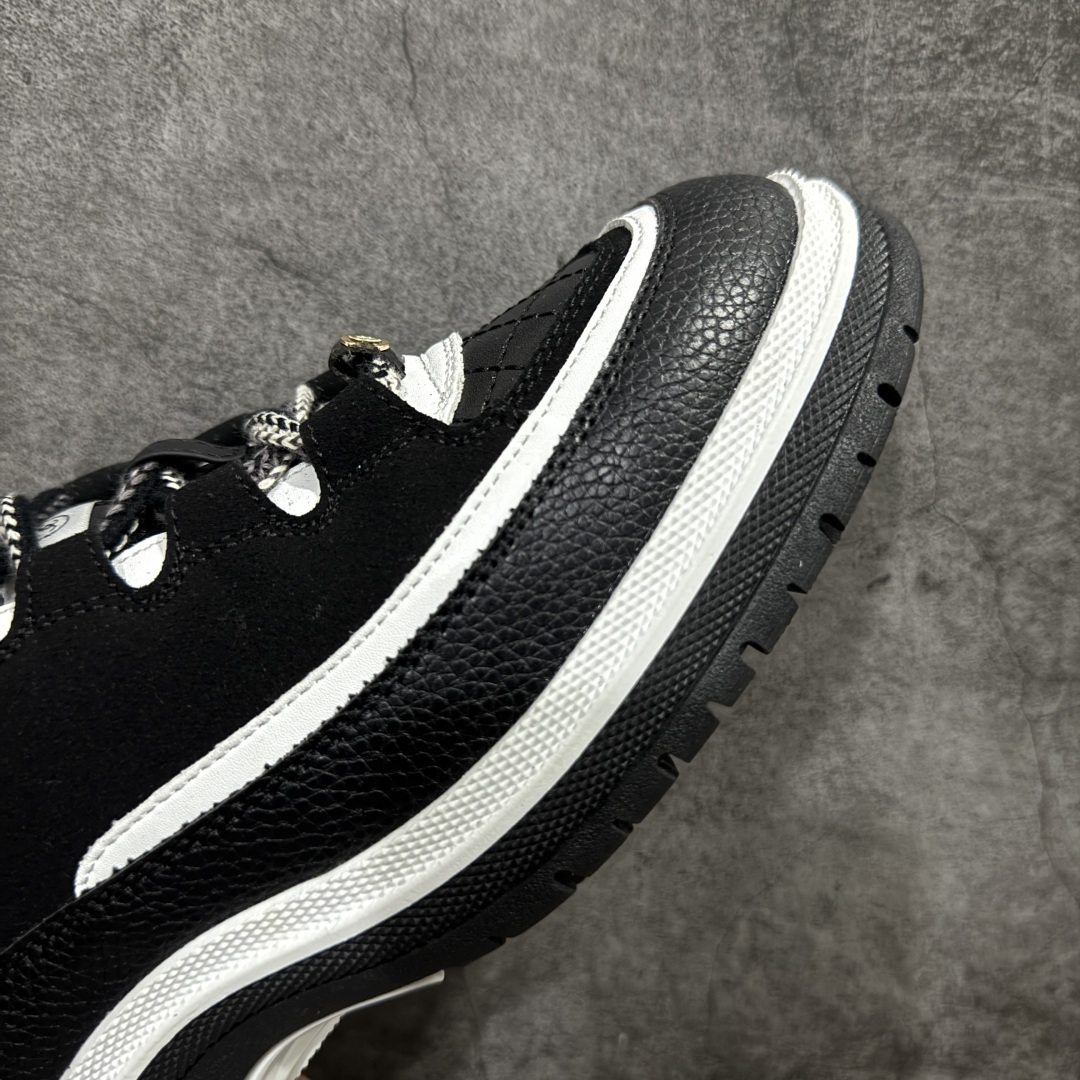 图片[6]-【广东纯原版本】Chanel 小香厚底熊猫板鞋运动鞋 香奈儿2025ss火爆熊猫鞋配色厚底休闲运动鞋板鞋同步 小红书爆款 非常火爆 非常难买的一款鞋 全网最火的厚底熊猫鞋 可想而知小香控不可错过的 颜值与舒适并存的 简约百搭小白鞋 厚底增高超级百搭，闭眼入谁穿谁好看 鞋面：小牛皮＋牛绒 内里：原版网里 大底：tpu原版大底 尺码：35 36 37 38 39 40-选品中心