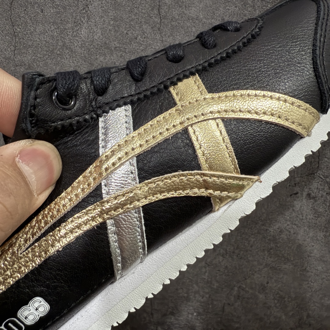 图片[4]-【全头层纯原版】Asics Onitsuka Tiger MEXICO 66 亚瑟士鬼冢虎复古经典板鞋 黑金 市场最强版本 每个配色均购入原鞋校对 真正原厂头层牛皮 如假包赔 纹路、色泽、皮心颜色 质感百分百还原 海外订单工厂出品 超成熟稳定的做工品控 原装全套纸板楦头开发 原汁原味 完美呈现版型 私模正确鞋底咬花纹路 一比一鞋头弧度高度鞋身弧度 绝不口嗨 细节品控鞋型随意秒杀市面 原档咬花纹路私模大底 一个单元有六个三角形 总体形拼接呈现花瓣状 官方四联吊牌 原装Ortholite轻量化鞋垫 原盒原配 质保卡 说明书 钢印防尘纸 纸板中底带钢印 乳胶组合鞋垫 支持全方位的对比专柜 产品从款式颜色造型上体现出追求舒适和细节的完美 鞋类更是推崇手工制作的严谨与完美 融舒适性与可穿性的设计风格 注重细节的完美和别致魅力 既保持稳重 又不失轻松的时尚感 尺码：36 37 37.5 38 39 39.5 40 40.5 41.5 42 42.5 43.5 44 45-选品中心