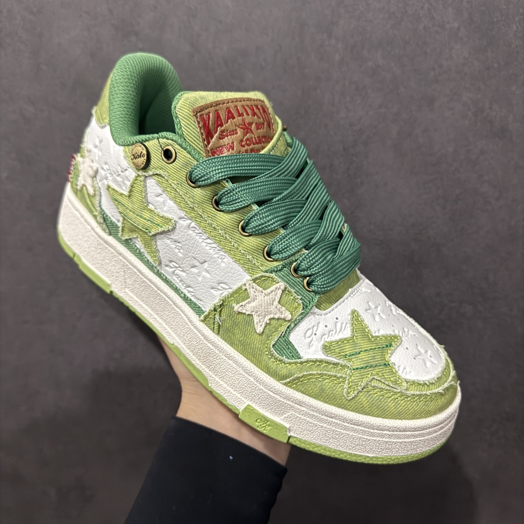 图片[3]-【福利特价】KAALIXTO Retro Vintage 星星潮流休闲防滑耐磨低帮板鞋 此款鞋使用牛仔作为主要的鞋面材质 结实耐磨 鞋舌设计特有印花皮牌作为搭配充分凸显牛仔的特性 整体鞋款采用牛仔面料随意角度拼接的呈现方法 打破消费者原有对鞋子的刻板印象 让人耳目一新 织麦标在彰品品牌属性的同时更具牛仔的代表性元素 并采用加厚内里 穿着舒适透气 鞋底做旧氧化 尺码：36 37 38 39 40 41 42 43 44 45-选品中心
