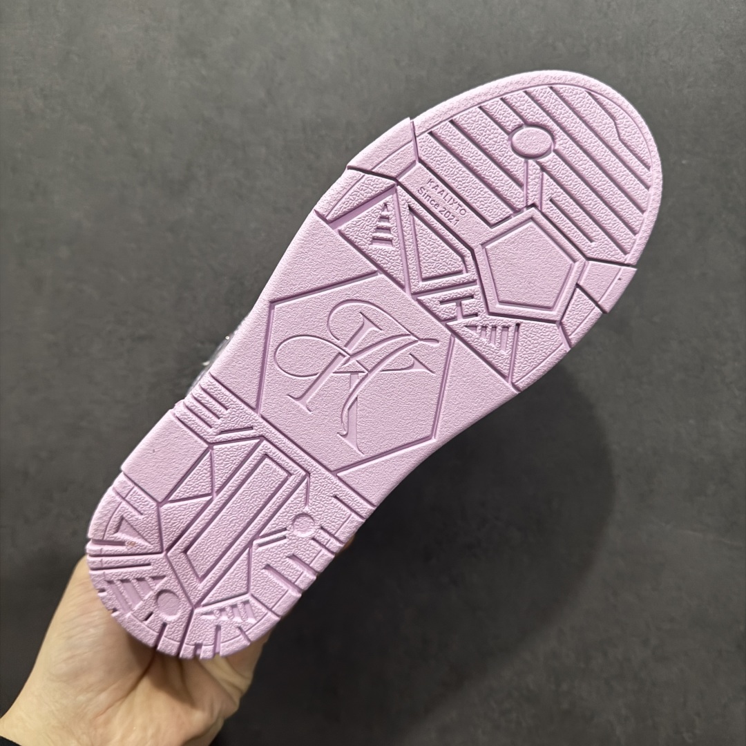 图片[9]-【福利特价】KAALIXTO Retro Vintage 星星潮流休闲防滑耐磨低帮板鞋 此款鞋使用牛仔作为主要的鞋面材质 结实耐磨 鞋舌设计特有印花皮牌作为搭配充分凸显牛仔的特性 整体鞋款采用牛仔面料随意角度拼接的呈现方法 打破消费者原有对鞋子的刻板印象 让人耳目一新 织麦标在彰品品牌属性的同时更具牛仔的代表性元素 并采用加厚内里 穿着舒适透气 鞋底做旧氧化 尺码：36 37 38 39 40 41 42 43 44 45-选品中心