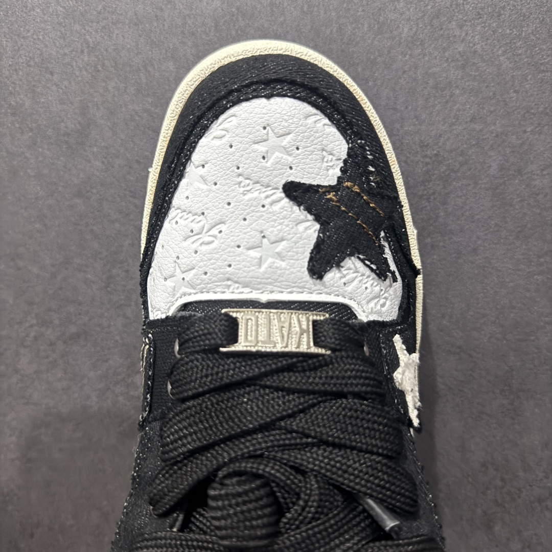 图片[8]-【福利特价】KAALIXTO Retro Vintage 星星潮流休闲防滑耐磨低帮板鞋 此款鞋使用牛仔作为主要的鞋面材质 结实耐磨 鞋舌设计特有印花皮牌作为搭配充分凸显牛仔的特性 整体鞋款采用牛仔面料随意角度拼接的呈现方法 打破消费者原有对鞋子的刻板印象 让人耳目一新 织麦标在彰品品牌属性的同时更具牛仔的代表性元素 并采用加厚内里 穿着舒适透气 鞋底做旧氧化 尺码：36 37 38 39 40 41 42 43 44 45-选品中心