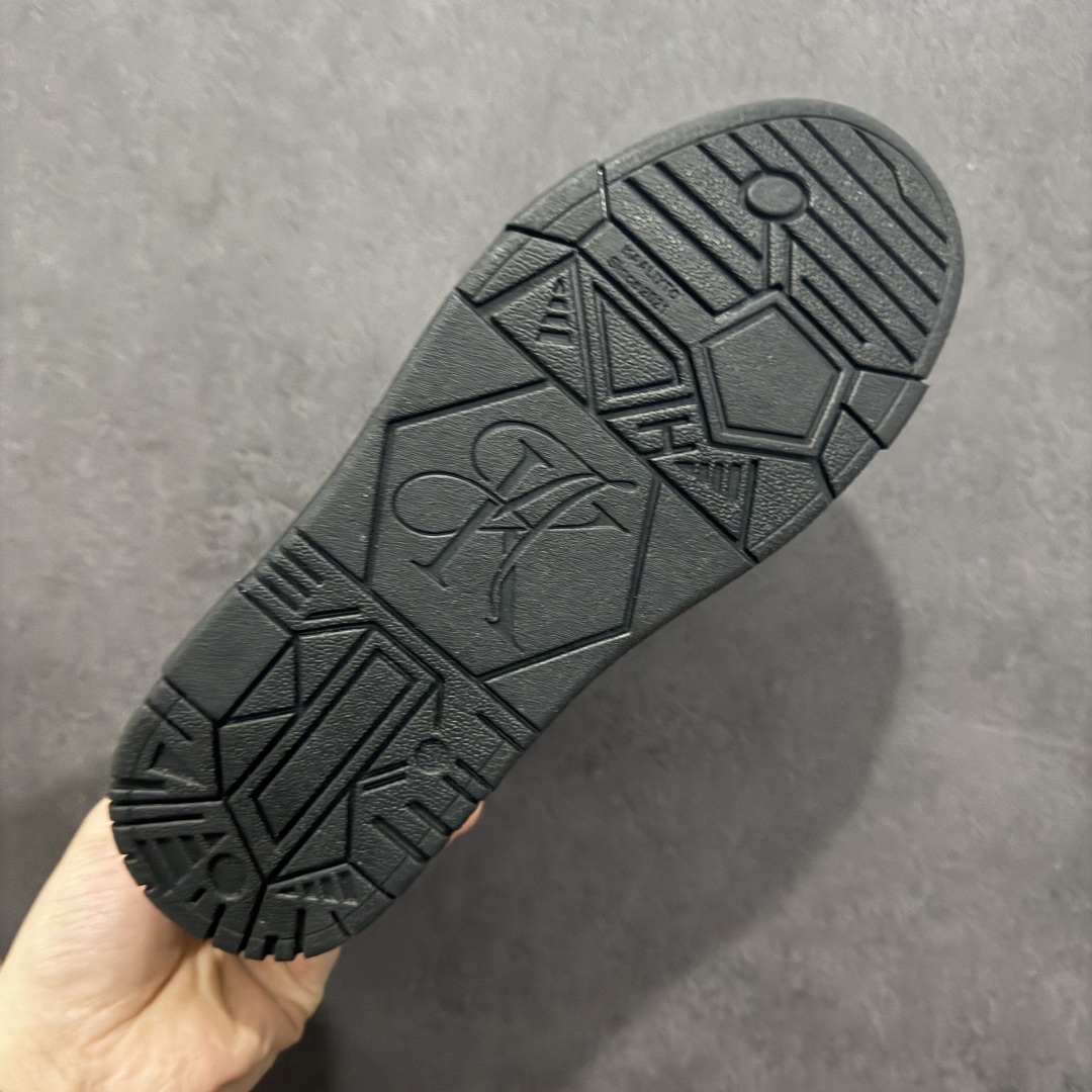 图片[9]-【福利特价】KAALIXTO Retro Vintage 星星潮流休闲防滑耐磨低帮板鞋 此款鞋使用牛仔作为主要的鞋面材质 结实耐磨 鞋舌设计特有印花皮牌作为搭配充分凸显牛仔的特性 整体鞋款采用牛仔面料随意角度拼接的呈现方法 打破消费者原有对鞋子的刻板印象 让人耳目一新 织麦标在彰品品牌属性的同时更具牛仔的代表性元素 并采用加厚内里 穿着舒适透气 鞋底做旧氧化 尺码：36 37 38 39 40 41 42 43 44 45-选品中心