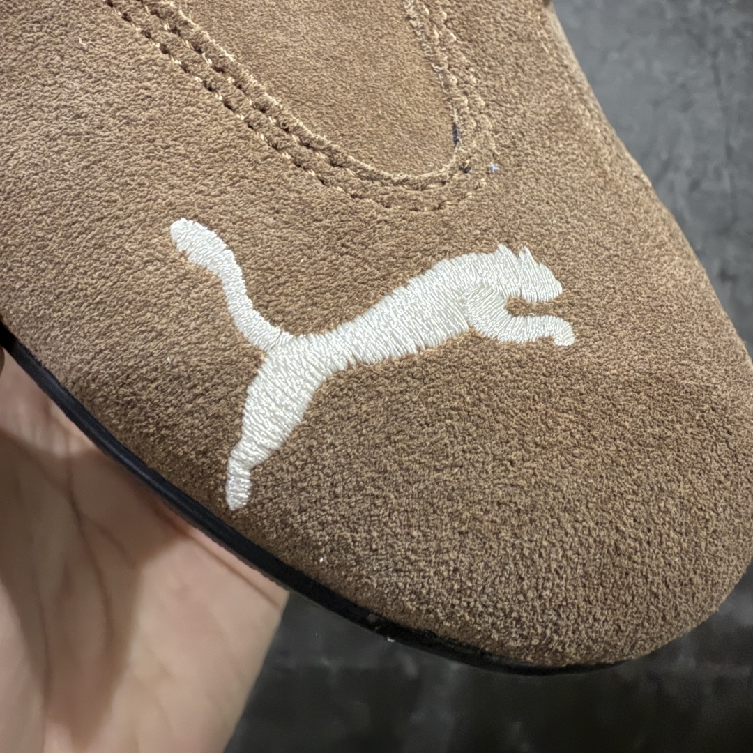 图片[4]-【Top纯原版】彪马PUMA Speedcat Archive Speed Cat系列美拉德风 舒适百搭 防滑耐磨 低帮 生活休闲鞋 男女同款 深棕色 406329-31 目前市场最优版本 无论是版型 细节 烫金走线 完全碾压市场任意版本 欢迎对比🆚 工厂耗时3个月开发 原装档案原数据纸版楦型 采用固色翻毛皮鞋面材质(正确二次成型\’猛帮\’成型工艺🆚区别市面版本!!) 外置原数据开发轻量耐磨橡胶大底💪🏻 全球知名运动品牌PUMA宝马赛车系列 融合了宝马车队的标志性配色 以趣味十足又前卫复古的设计引领潮流 将赛道精神融入街头时尚 开启前卫竞速之旅 主打前卫复古风 Roma鞋款的鞋侧以复古的流线造型 缀以宝马经典Logo 巧妙吸睛 而Speedcat鞋款以亮眼三色条纹元素缀以舒适鞋面 赋予了独特的个性美学 演绎赛车的无尽能量 尺码：36-45-选品中心