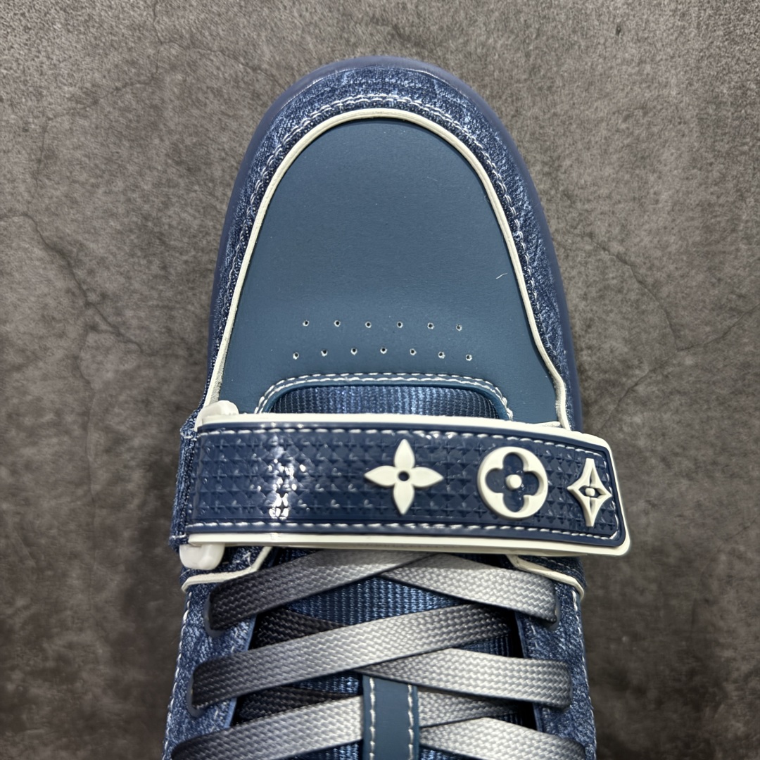 图片[5]-【海淘代购升级版】 现货当天可取 LV Trainer系列高奢运动鞋 新款芯片顶级 潮人必备单品 同步ZP官网空胶工艺 鞋舌、挂饰均镶嵌NFC芯片感应装置 正确胶片断点式设计 中底正确还原原版油印字母比例 1：1原楦格板、楦头、刀磨全新升级！ 独家订制顶级压纹麂皮 原版开模TPU大底 质感原版一致 垫脚聚米微料加透气英伦网布 披靡市场任何版本！细节完美呈现！ 代购指定版本 全新升级最新双盒包装 扫码秒进官网！ 全套包装配件同比原版 尺码： 38-46-选品中心