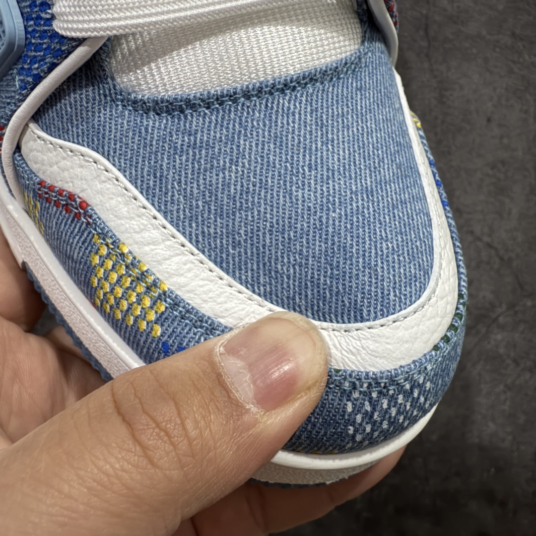 图片[5]-【海淘代购升级版】 现货当天可取 LV Trainer系列高奢运动鞋 新款芯片顶级 潮人必备单品 同步ZP官网空胶工艺 鞋舌、挂饰均镶嵌NFC芯片感应装置 正确胶片断点式设计 中底正确还原原版油印字母比例 1：1原楦格板、楦头、刀磨全新升级！ 独家订制顶级压纹麂皮 原版开模TPU大底 质感原版一致 垫脚聚米微料加透气英伦网布 披靡市场任何版本！细节完美呈现！ 代购指定版本 全新升级最新双盒包装 扫码秒进官网！ 全套包装配件同比原版 尺码： 38-46-选品中心