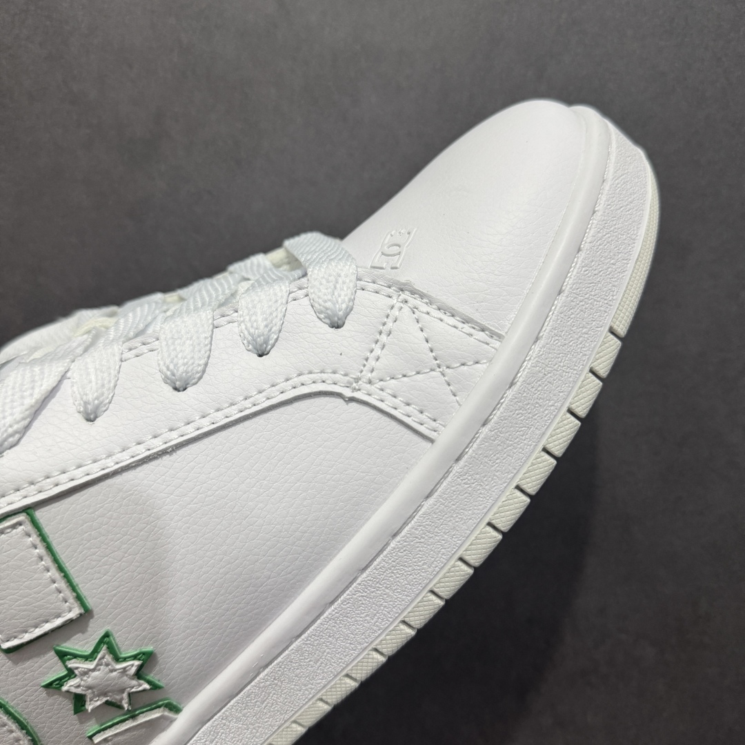 图片[5]-【公司级】街头装品牌 DCSHOECOUSA时尚鞋子男女鞋休闲板鞋低帮圆头百搭 琉凤大底耐磨滑板鞋皮质运动舒适BMX板鞋DC 鞋型经典百搭，低帮系带设计，皮革鞋面，装饰品牌字母LOGO，橡胶鞋底，防滑耐磨轻便，脚感舒适，时髦百搭。 DC/DCShoes就是DCSHOECOUSA，DC Shoes是美国滑板品牌，是很潮的运动品牌。此次 DCSHOES 续写 CBGB 的传奇故事，从 CBGB 中汲取创意灵感融入到产品设计之中，采用具有浓厚街头文化气息的特殊图案传递品牌理念，备受街头爱好者及潮流青年的青睐，品牌粉丝遍布全球。随着极限运动热潮在中国愈演愈烈，如今 DCSHOES 正式重回中国市场，致力为中国的极限运动与街头文化赋予全新生命力。 尺码：36-45-选品中心