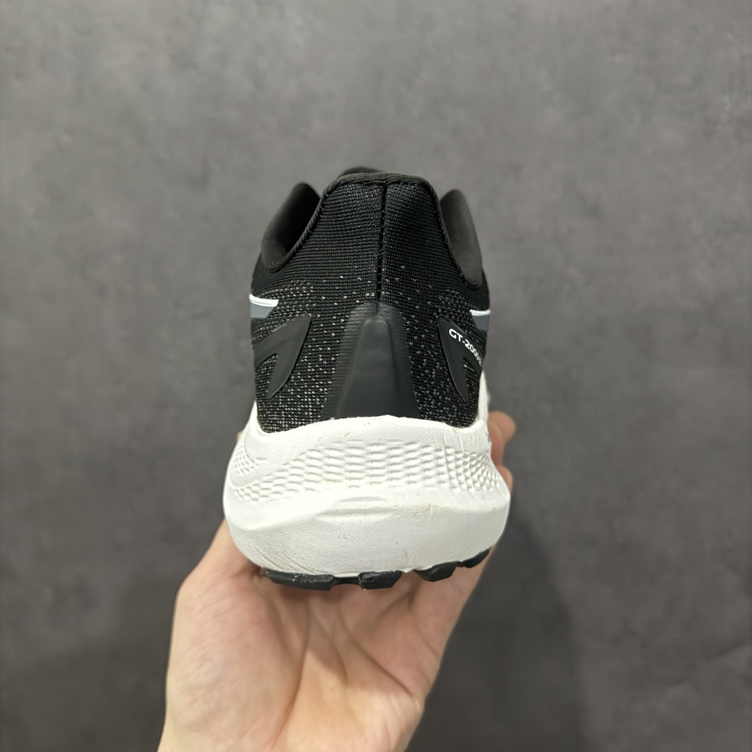 图片[4]-【公司级】Asics GT-1000 13代 亚瑟士复古透气休闲鞋缓震男子耐磨跑步鞋 夏季新款训练鞋 缓震舒适 透气防滑耐磨 休闲百搭 采用网眼鞋面，提供良好的透气性，flytefoam中底材料，轻量和缓震并举；后跟PureGel材质，持续提供缓冲足感，让整体外观更加简洁流畅  尺码：36-45-选品中心