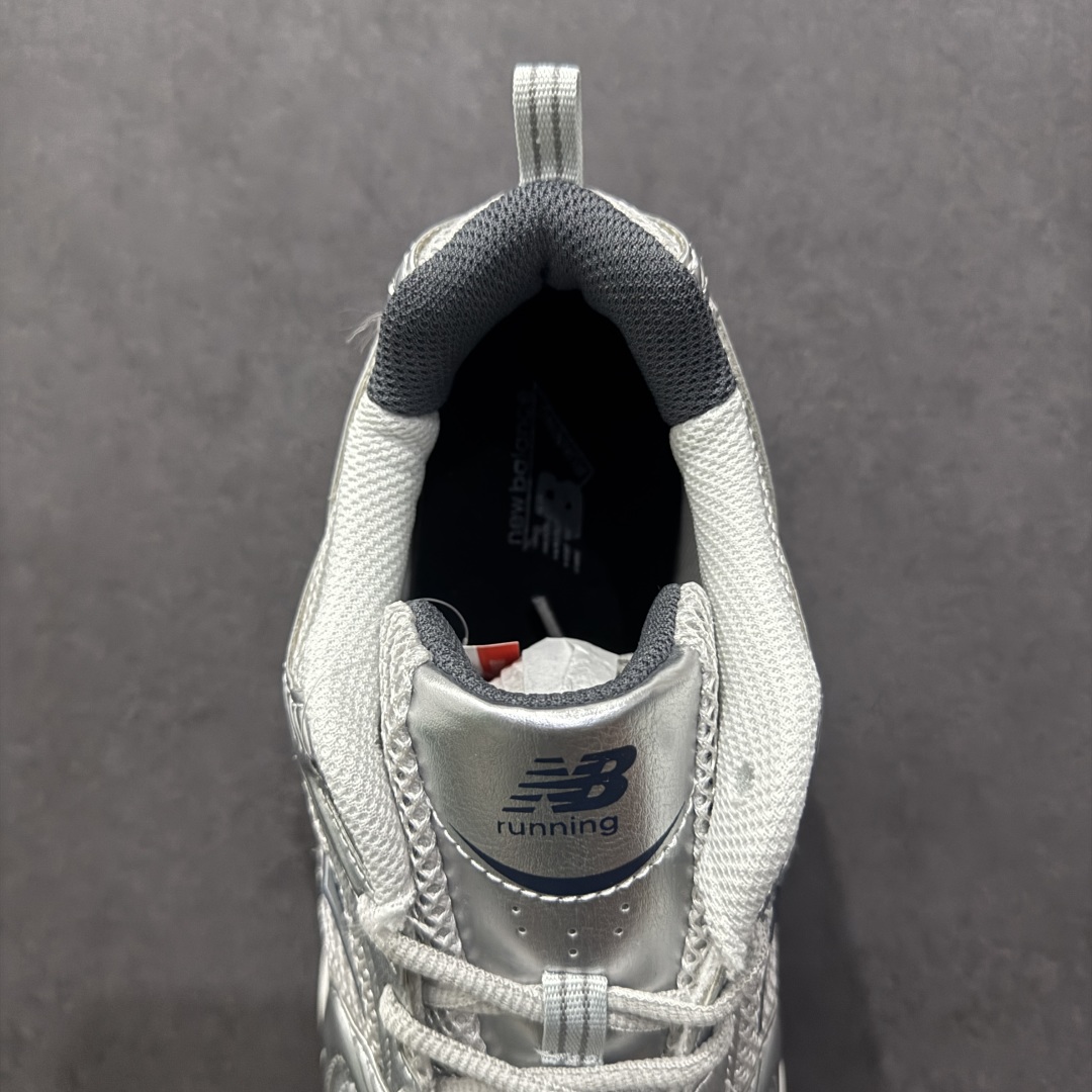 图片[7]-【纯原性价比】New Balance 530 NB530 男女休闲慢跑鞋 MR530LG 大厂出品 所有配色都是原鞋开发 超正版型 超高清洁度和品质 价格更具性价比 实体代购专用订单 配套商长期套现长期补货 全新货品 正常出厂触屏不到的单价 超级跑量款 全套原楦原纸板原厂数据开发 进口三明治网面 原装进口翻毛皮料正确绒感卡色 正确中底拉帮中底网布细节 采用轻质牛剖革拼接透气网眼衬垫织物鞋面材质 T-Beam大底提供足步弓支撑 保持步态稳定 后跟搭载外露缓震胶 鞋身整体以各种深浅不一的灰色覆盖 鞋头以淡蓝色调装饰 网眼衬垫通过不规律的色块实现做旧的美感 泛黄的鞋底更是进一步增添了复古气息 尺码：36 37 37.5 38 38.5 39.5 40 40.5 41.5 42 42.5 43 44 44.5 45-选品中心