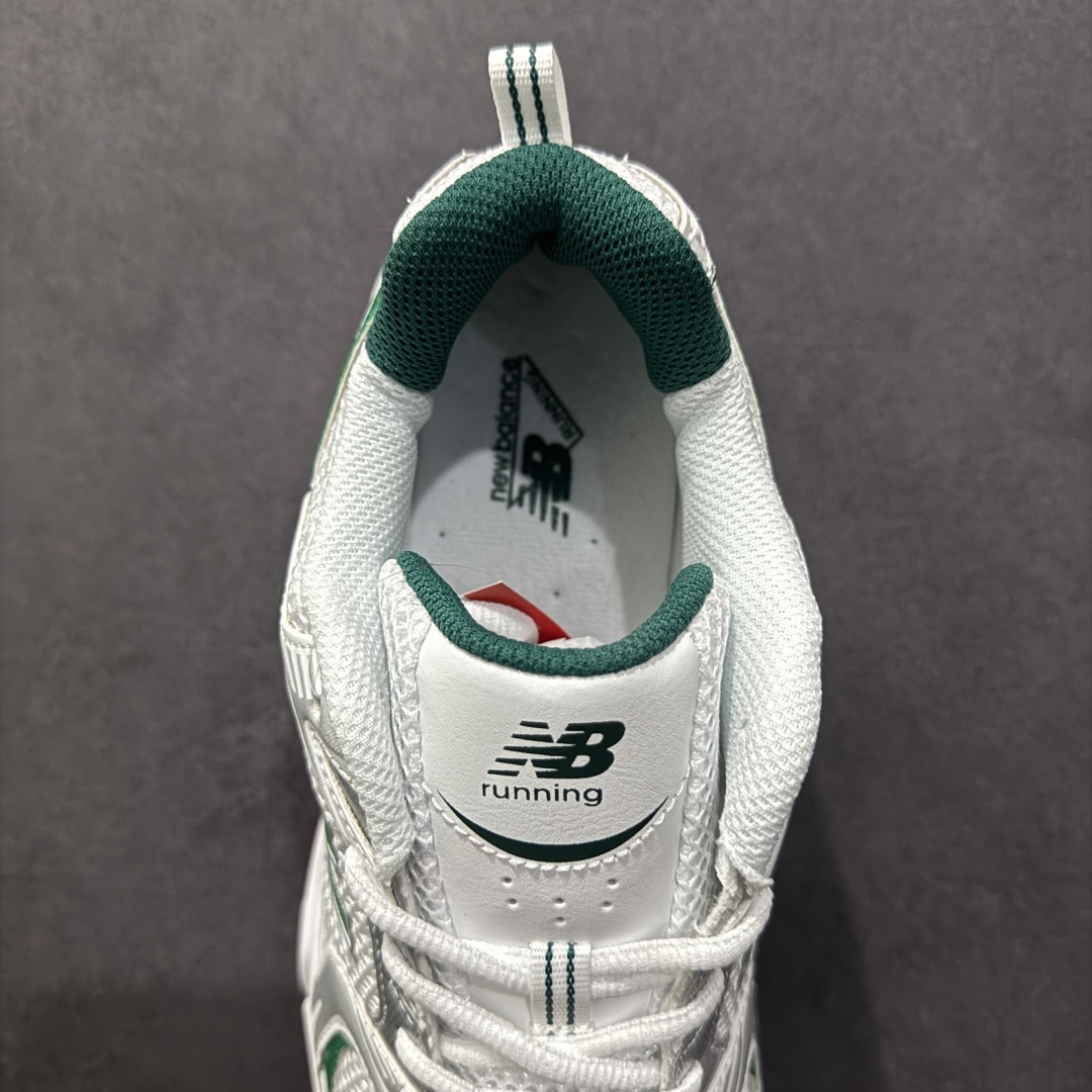 图片[7]-【纯原性价比】New Balance 530 NB530 男女休闲慢跑鞋 MR530ENG 大厂出品 所有配色都是原鞋开发 超正版型 超高清洁度和品质 价格更具性价比 实体代购专用订单 配套商长期套现长期补货 全新货品 正常出厂触屏不到的单价 超级跑量款 全套原楦原纸板原厂数据开发 进口三明治网面 原装进口翻毛皮料正确绒感卡色 正确中底拉帮中底网布细节 采用轻质牛剖革拼接透气网眼衬垫织物鞋面材质 T-Beam大底提供足步弓支撑 保持步态稳定 后跟搭载外露缓震胶 鞋身整体以各种深浅不一的灰色覆盖 鞋头以淡蓝色调装饰 网眼衬垫通过不规律的色块实现做旧的美感 泛黄的鞋底更是进一步增添了复古气息 尺码：36 37 37.5 38 38.5 39.5 40 40.5 41.5 42 42.5 43 44 44.5 45-选品中心