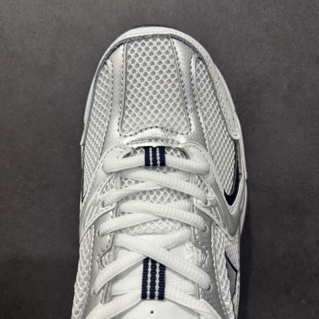 图片[8]-【纯原性价比】New Balance 530 NB530 男女休闲慢跑鞋 MR530SG 大厂出品 所有配色都是原鞋开发 超正版型 超高清洁度和品质 价格更具性价比 实体代购专用订单 配套商长期套现长期补货 全新货品 正常出厂触屏不到的单价 超级跑量款 全套原楦原纸板原厂数据开发 进口三明治网面 原装进口翻毛皮料正确绒感卡色 正确中底拉帮中底网布细节 采用轻质牛剖革拼接透气网眼衬垫织物鞋面材质 T-Beam大底提供足步弓支撑 保持步态稳定 后跟搭载外露缓震胶 鞋身整体以各种深浅不一的灰色覆盖 鞋头以淡蓝色调装饰 网眼衬垫通过不规律的色块实现做旧的美感 泛黄的鞋底更是进一步增添了复古气息 尺码：36 37 37.5 38 38.5 39.5 40 40.5 41.5 42 42.5 43 44 44.5 45-选品中心