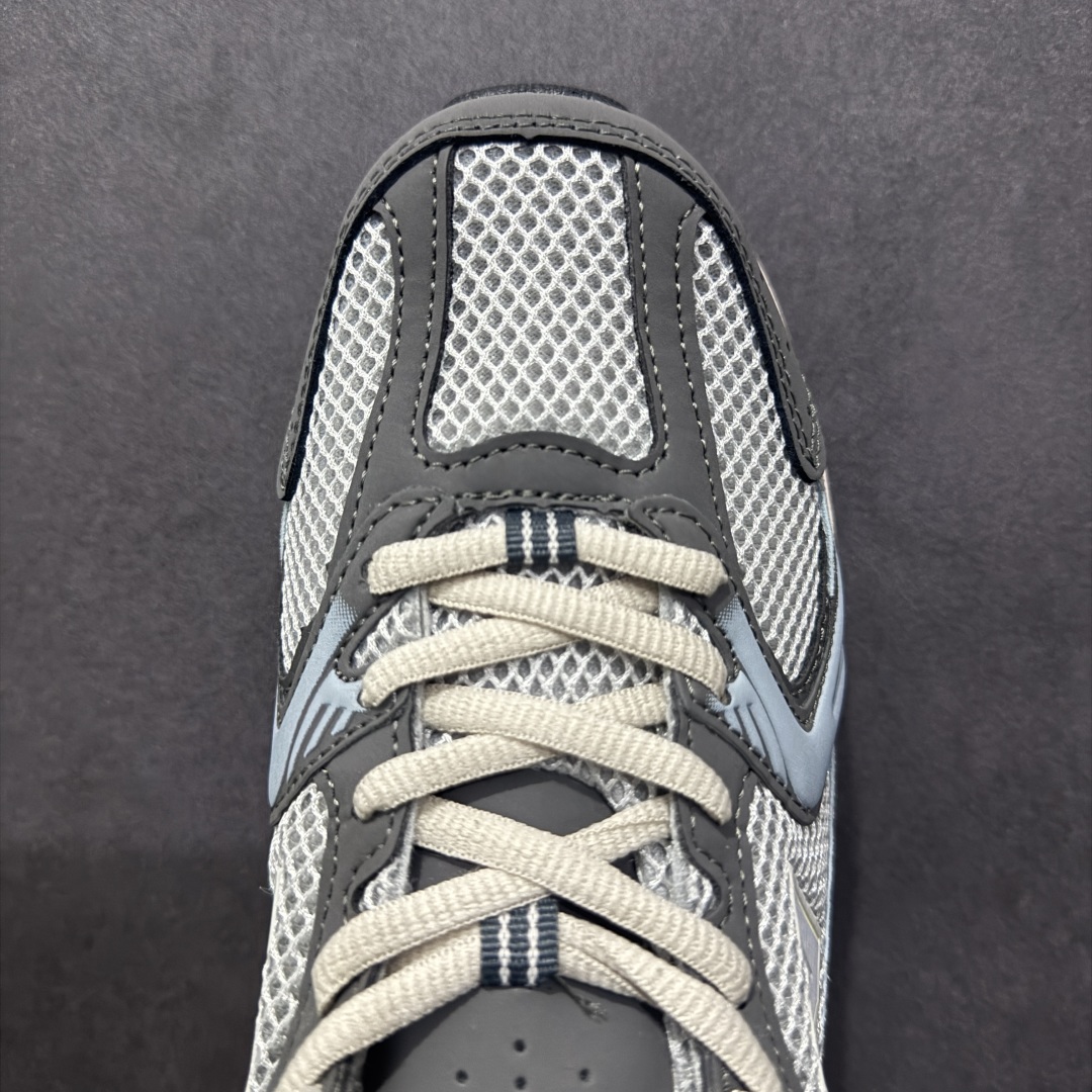 图片[8]-【纯原性价比】New Balance 530 NB530 男女休闲慢跑鞋 MR530TG 大厂出品 所有配色都是原鞋开发 超正版型 超高清洁度和品质 价格更具性价比 实体代购专用订单 配套商长期套现长期补货 全新货品 正常出厂触屏不到的单价 超级跑量款 全套原楦原纸板原厂数据开发 进口三明治网面 原装进口翻毛皮料正确绒感卡色 正确中底拉帮中底网布细节 采用轻质牛剖革拼接透气网眼衬垫织物鞋面材质 T-Beam大底提供足步弓支撑 保持步态稳定 后跟搭载外露缓震胶 鞋身整体以各种深浅不一的灰色覆盖 鞋头以淡蓝色调装饰 网眼衬垫通过不规律的色块实现做旧的美感 泛黄的鞋底更是进一步增添了复古气息 尺码：36 37 37.5 38 38.5 39.5 40 40.5 41.5 42 42.5 43 44 44.5 45-选品中心