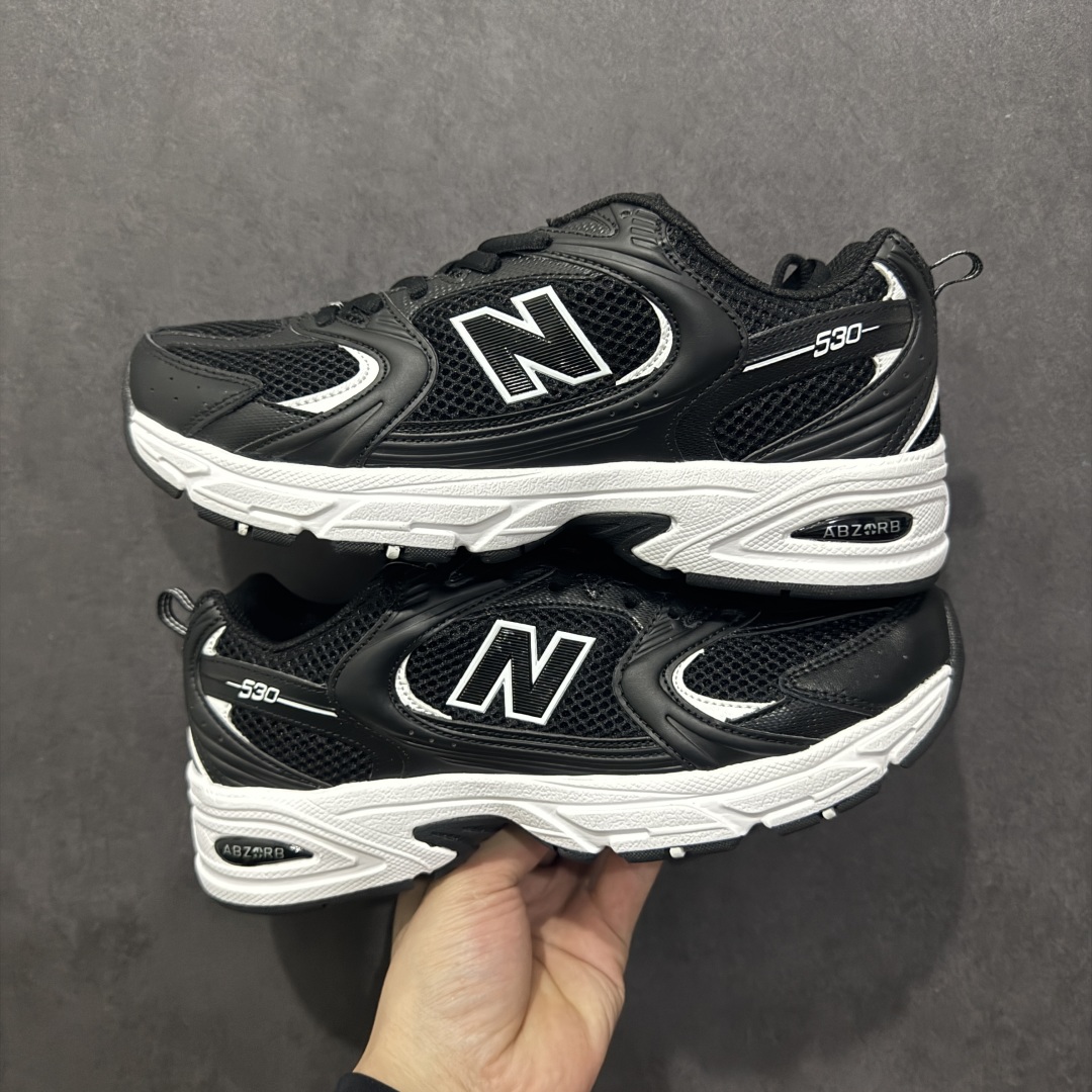 图片[14]-【纯原性价比】New Balance 530 NB530 男女休闲慢跑鞋 MR530FW1 大厂出品 所有配色都是原鞋开发 超正版型 超高清洁度和品质 价格更具性价比 实体代购专用订单 配套商长期套现长期补货 全新货品 正常出厂触屏不到的单价 超级跑量款 全套原楦原纸板原厂数据开发 进口三明治网面 原装进口翻毛皮料正确绒感卡色 正确中底拉帮中底网布细节 采用轻质牛剖革拼接透气网眼衬垫织物鞋面材质 T-Beam大底提供足步弓支撑 保持步态稳定 后跟搭载外露缓震胶 鞋身整体以各种深浅不一的灰色覆盖 鞋头以淡蓝色调装饰 网眼衬垫通过不规律的色块实现做旧的美感 泛黄的鞋底更是进一步增添了复古气息 尺码：36 37 37.5 38 38.5 39.5 40 40.5 41.5 42 42.5 43 44 44.5 45-选品中心