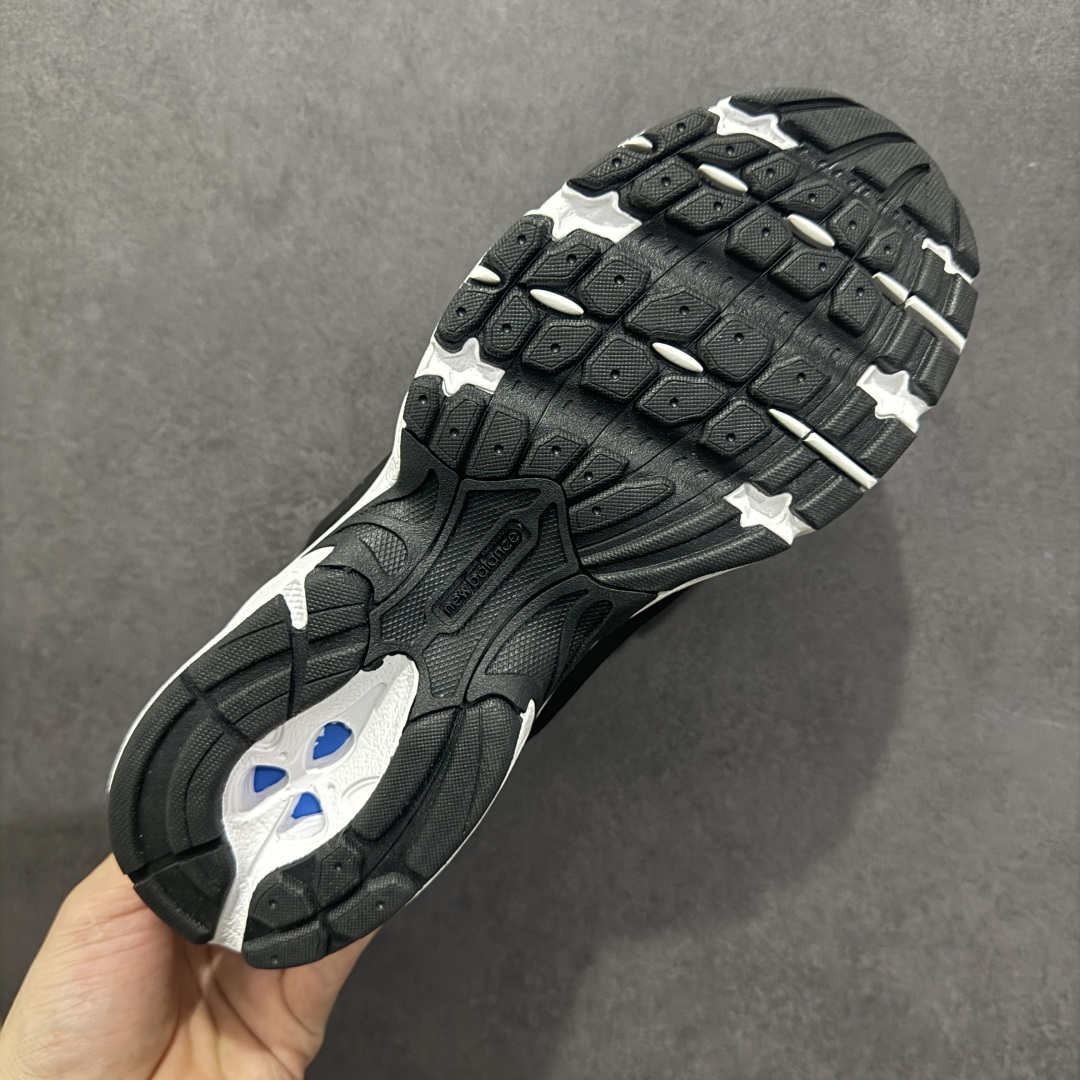 图片[9]-【纯原性价比】New Balance 530 NB530 男女休闲慢跑鞋 MR530SD 大厂出品 所有配色都是原鞋开发 超正版型 超高清洁度和品质 价格更具性价比 实体代购专用订单 配套商长期套现长期补货 全新货品 正常出厂触屏不到的单价 超级跑量款 全套原楦原纸板原厂数据开发 进口三明治网面 原装进口翻毛皮料正确绒感卡色 正确中底拉帮中底网布细节 采用轻质牛剖革拼接透气网眼衬垫织物鞋面材质 T-Beam大底提供足步弓支撑 保持步态稳定 后跟搭载外露缓震胶 鞋身整体以各种深浅不一的灰色覆盖 鞋头以淡蓝色调装饰 网眼衬垫通过不规律的色块实现做旧的美感 泛黄的鞋底更是进一步增添了复古气息 尺码：36 37 37.5 38 38.5 39.5 40 40.5 41.5 42 42.5 43 44 44.5 45-选品中心