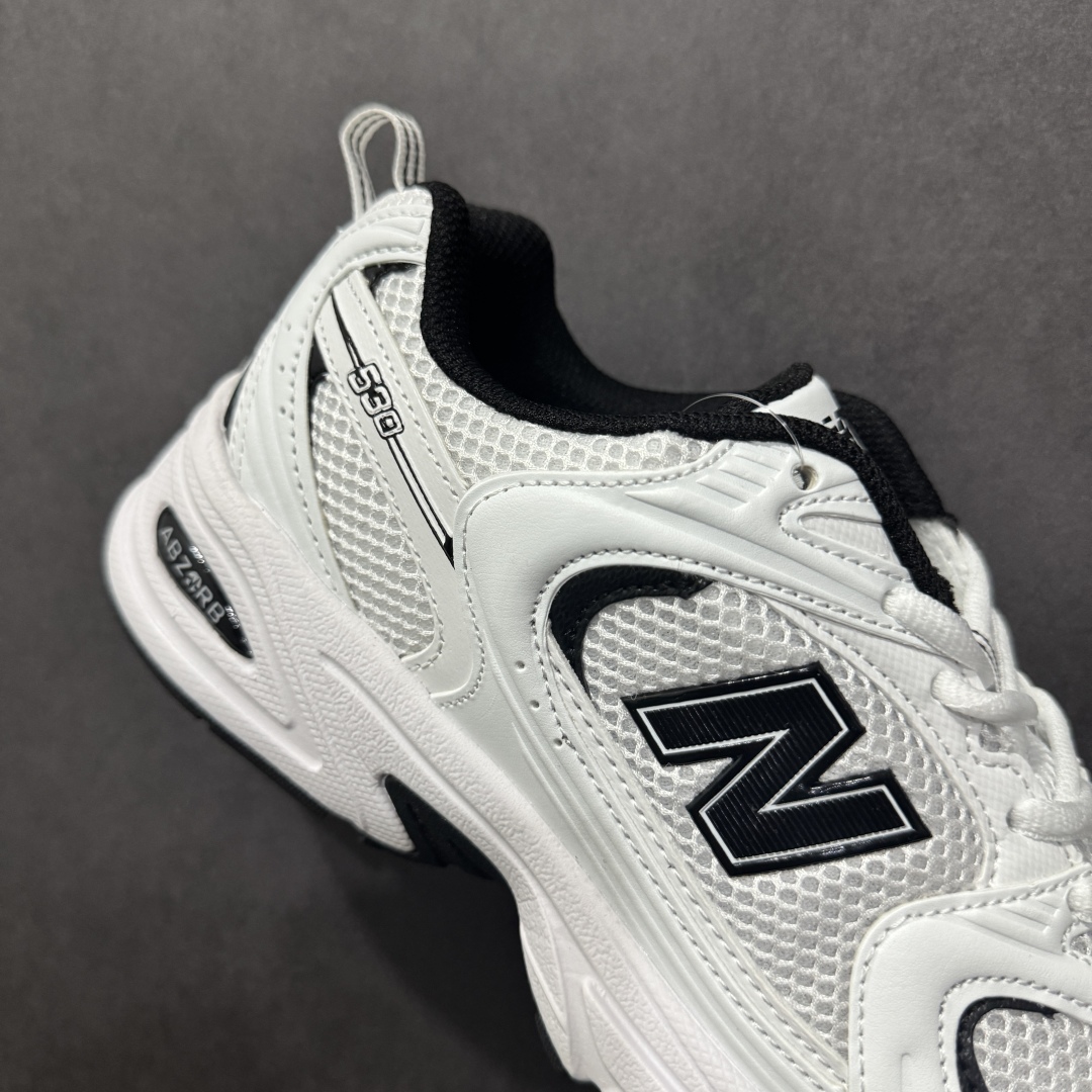 图片[6]-【纯原性价比】New Balance 530 NB530 男女休闲慢跑鞋 MR530EWB 大厂出品 所有配色都是原鞋开发 超正版型 超高清洁度和品质 价格更具性价比 实体代购专用订单 配套商长期套现长期补货 全新货品 正常出厂触屏不到的单价 超级跑量款 全套原楦原纸板原厂数据开发 进口三明治网面 原装进口翻毛皮料正确绒感卡色 正确中底拉帮中底网布细节 采用轻质牛剖革拼接透气网眼衬垫织物鞋面材质 T-Beam大底提供足步弓支撑 保持步态稳定 后跟搭载外露缓震胶 鞋身整体以各种深浅不一的灰色覆盖 鞋头以淡蓝色调装饰 网眼衬垫通过不规律的色块实现做旧的美感 泛黄的鞋底更是进一步增添了复古气息 尺码：36 37 37.5 38 38.5 39.5 40 40.5 41.5 42 42.5 43 44 44.5 45-选品中心