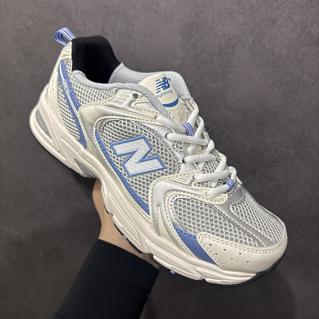 图片[3]-【纯原性价比】New Balance 530 NB530 男女休闲慢跑鞋 MR530KC 大厂出品 所有配色都是原鞋开发 超正版型 超高清洁度和品质 价格更具性价比 实体代购专用订单 配套商长期套现长期补货 全新货品 正常出厂触屏不到的单价 超级跑量款 全套原楦原纸板原厂数据开发 进口三明治网面 原装进口翻毛皮料正确绒感卡色 正确中底拉帮中底网布细节 采用轻质牛剖革拼接透气网眼衬垫织物鞋面材质 T-Beam大底提供足步弓支撑 保持步态稳定 后跟搭载外露缓震胶 鞋身整体以各种深浅不一的灰色覆盖 鞋头以淡蓝色调装饰 网眼衬垫通过不规律的色块实现做旧的美感 泛黄的鞋底更是进一步增添了复古气息 尺码：36 37 37.5 38 38.5 39.5 40 40.5 41.5 42 42.5 43 44 44.5 45-选品中心