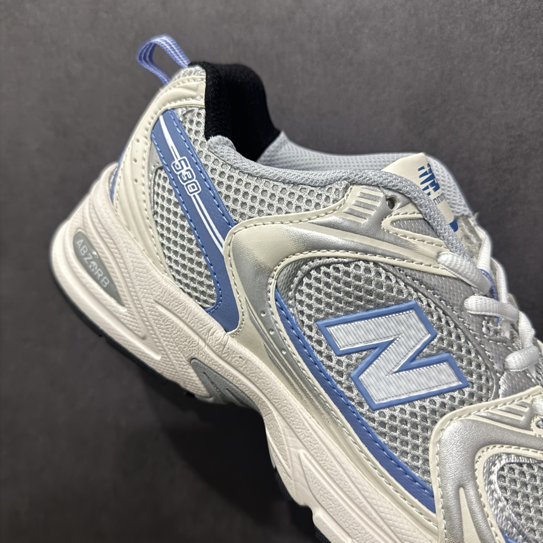 图片[6]-【纯原性价比】New Balance 530 NB530 男女休闲慢跑鞋 MR530KC 大厂出品 所有配色都是原鞋开发 超正版型 超高清洁度和品质 价格更具性价比 实体代购专用订单 配套商长期套现长期补货 全新货品 正常出厂触屏不到的单价 超级跑量款 全套原楦原纸板原厂数据开发 进口三明治网面 原装进口翻毛皮料正确绒感卡色 正确中底拉帮中底网布细节 采用轻质牛剖革拼接透气网眼衬垫织物鞋面材质 T-Beam大底提供足步弓支撑 保持步态稳定 后跟搭载外露缓震胶 鞋身整体以各种深浅不一的灰色覆盖 鞋头以淡蓝色调装饰 网眼衬垫通过不规律的色块实现做旧的美感 泛黄的鞋底更是进一步增添了复古气息 尺码：36 37 37.5 38 38.5 39.5 40 40.5 41.5 42 42.5 43 44 44.5 45-选品中心