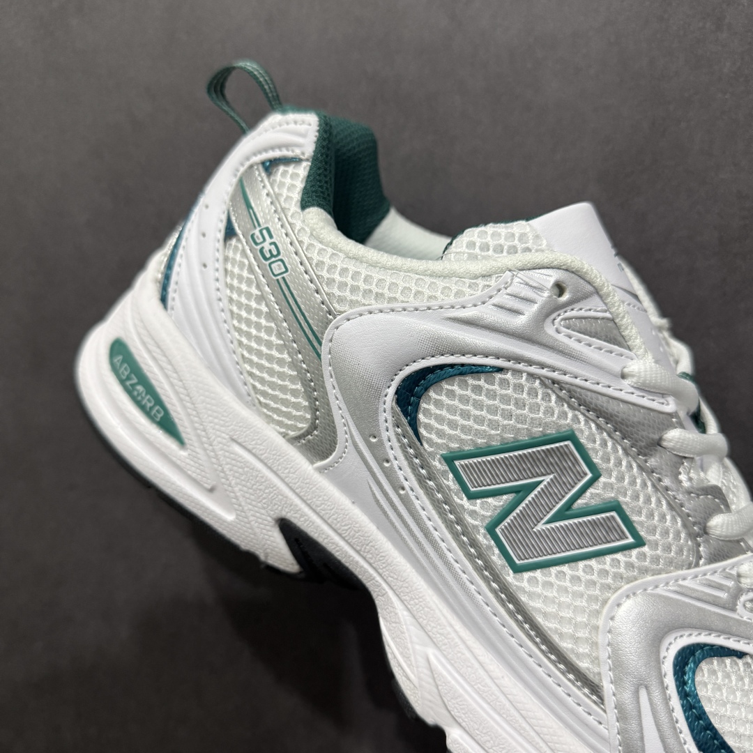 图片[6]-【纯原性价比】New Balance 530 NB530 男女休闲慢跑鞋 MR530AB 大厂出品 所有配色都是原鞋开发 超正版型 超高清洁度和品质 价格更具性价比 实体代购专用订单 配套商长期套现长期补货 全新货品 正常出厂触屏不到的单价 超级跑量款 全套原楦原纸板原厂数据开发 进口三明治网面 原装进口翻毛皮料正确绒感卡色 正确中底拉帮中底网布细节 采用轻质牛剖革拼接透气网眼衬垫织物鞋面材质 T-Beam大底提供足步弓支撑 保持步态稳定 后跟搭载外露缓震胶 鞋身整体以各种深浅不一的灰色覆盖 鞋头以淡蓝色调装饰 网眼衬垫通过不规律的色块实现做旧的美感 泛黄的鞋底更是进一步增添了复古气息 尺码：36 37 37.5 38 38.5 39.5 40 40.5 41.5 42 42.5 43 44 44.5 45-选品中心