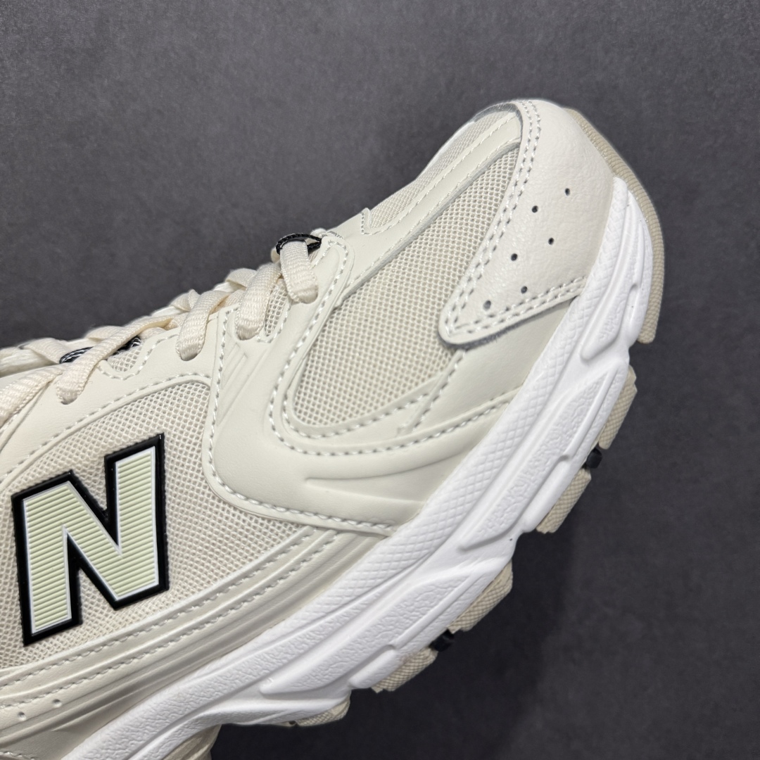 图片[5]-【纯原性价比】New Balance 530 NB530 男女休闲慢跑鞋 MR530SH 大厂出品 所有配色都是原鞋开发 超正版型 超高清洁度和品质 价格更具性价比 实体代购专用订单 配套商长期套现长期补货 全新货品 正常出厂触屏不到的单价 超级跑量款 全套原楦原纸板原厂数据开发 进口三明治网面 原装进口翻毛皮料正确绒感卡色 正确中底拉帮中底网布细节 采用轻质牛剖革拼接透气网眼衬垫织物鞋面材质 T-Beam大底提供足步弓支撑 保持步态稳定 后跟搭载外露缓震胶 鞋身整体以各种深浅不一的灰色覆盖 鞋头以淡蓝色调装饰 网眼衬垫通过不规律的色块实现做旧的美感 泛黄的鞋底更是进一步增添了复古气息 尺码：36 37 37.5 38 38.5 39.5 40 40.5 41.5 42 42.5 43 44 44.5 45-选品中心