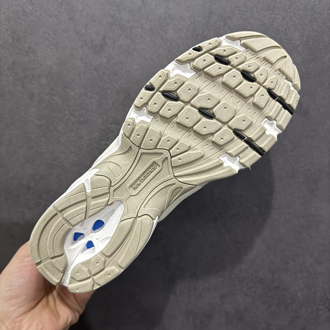 图片[9]-【纯原性价比】New Balance 530 NB530 男女休闲慢跑鞋 MR530SH 大厂出品 所有配色都是原鞋开发 超正版型 超高清洁度和品质 价格更具性价比 实体代购专用订单 配套商长期套现长期补货 全新货品 正常出厂触屏不到的单价 超级跑量款 全套原楦原纸板原厂数据开发 进口三明治网面 原装进口翻毛皮料正确绒感卡色 正确中底拉帮中底网布细节 采用轻质牛剖革拼接透气网眼衬垫织物鞋面材质 T-Beam大底提供足步弓支撑 保持步态稳定 后跟搭载外露缓震胶 鞋身整体以各种深浅不一的灰色覆盖 鞋头以淡蓝色调装饰 网眼衬垫通过不规律的色块实现做旧的美感 泛黄的鞋底更是进一步增添了复古气息 尺码：36 37 37.5 38 38.5 39.5 40 40.5 41.5 42 42.5 43 44 44.5 45-选品中心