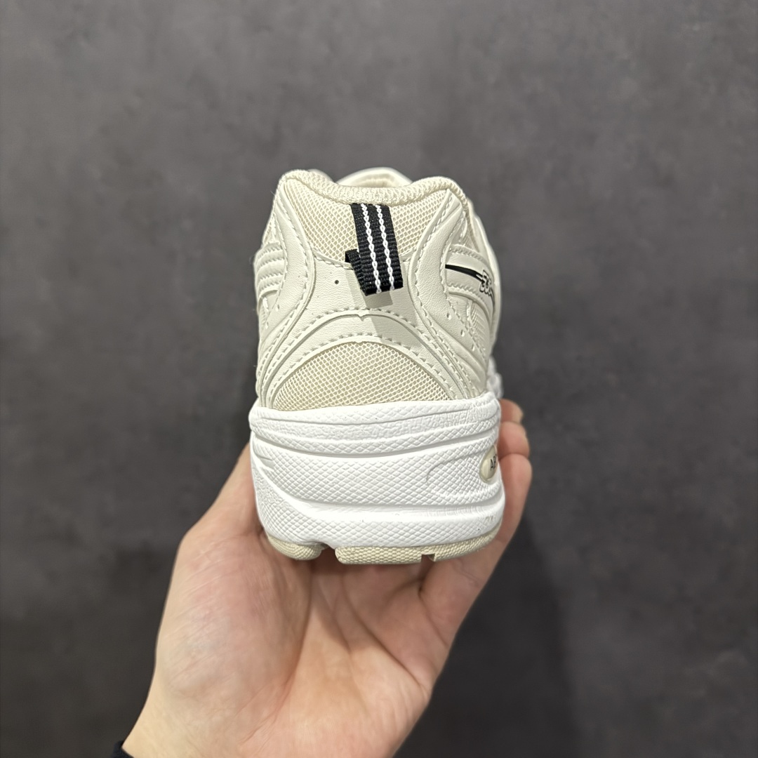 图片[4]-【纯原性价比】New Balance 530 NB530 男女休闲慢跑鞋 MR530SH 大厂出品 所有配色都是原鞋开发 超正版型 超高清洁度和品质 价格更具性价比 实体代购专用订单 配套商长期套现长期补货 全新货品 正常出厂触屏不到的单价 超级跑量款 全套原楦原纸板原厂数据开发 进口三明治网面 原装进口翻毛皮料正确绒感卡色 正确中底拉帮中底网布细节 采用轻质牛剖革拼接透气网眼衬垫织物鞋面材质 T-Beam大底提供足步弓支撑 保持步态稳定 后跟搭载外露缓震胶 鞋身整体以各种深浅不一的灰色覆盖 鞋头以淡蓝色调装饰 网眼衬垫通过不规律的色块实现做旧的美感 泛黄的鞋底更是进一步增添了复古气息 尺码：36 37 37.5 38 38.5 39.5 40 40.5 41.5 42 42.5 43 44 44.5 45-选品中心