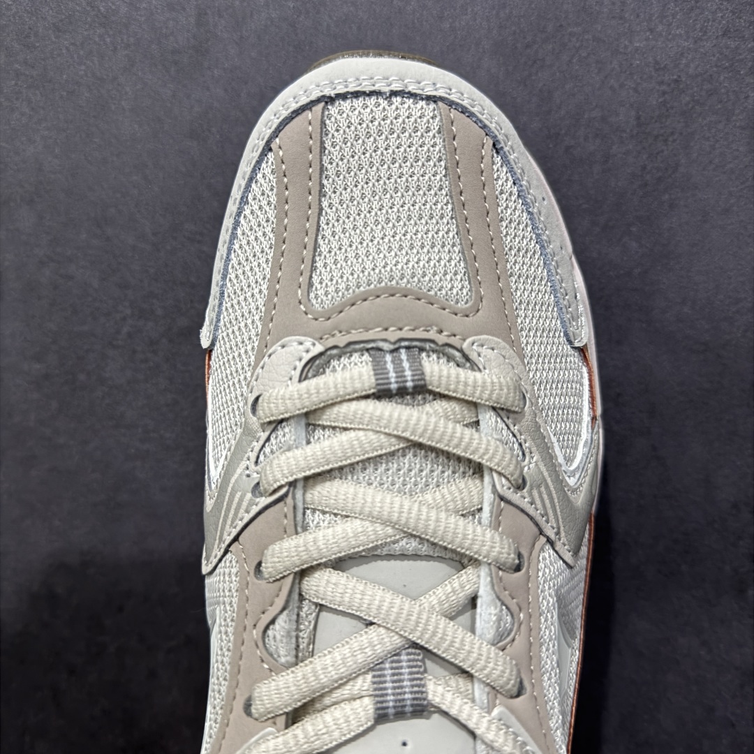 图片[8]-【纯原性价比】New Balance 530 NB530 男女休闲慢跑鞋 MR530KOB 大厂出品 所有配色都是原鞋开发 超正版型 超高清洁度和品质 价格更具性价比 实体代购专用订单 配套商长期套现长期补货 全新货品 正常出厂触屏不到的单价 超级跑量款 全套原楦原纸板原厂数据开发 进口三明治网面 原装进口翻毛皮料正确绒感卡色 正确中底拉帮中底网布细节 采用轻质牛剖革拼接透气网眼衬垫织物鞋面材质 T-Beam大底提供足步弓支撑 保持步态稳定 后跟搭载外露缓震胶 鞋身整体以各种深浅不一的灰色覆盖 鞋头以淡蓝色调装饰 网眼衬垫通过不规律的色块实现做旧的美感 泛黄的鞋底更是进一步增添了复古气息 尺码：36 37 37.5 38 38.5 39.5 40 40.5 41.5 42 42.5 43 44 44.5 45-选品中心