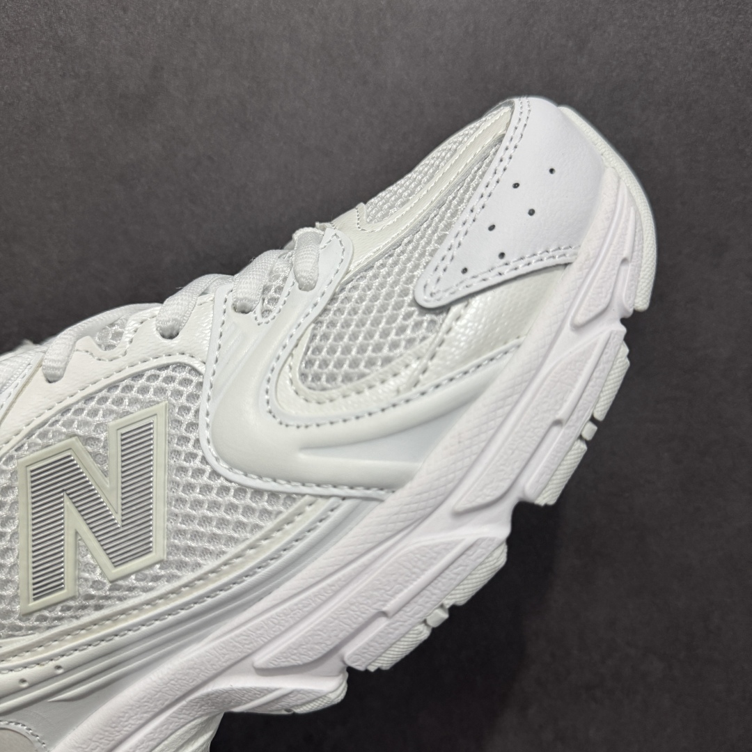 图片[5]-【纯原性价比】New Balance 530 NB530 男女休闲慢跑鞋 MR530FW1 大厂出品 所有配色都是原鞋开发 超正版型 超高清洁度和品质 价格更具性价比 实体代购专用订单 配套商长期套现长期补货 全新货品 正常出厂触屏不到的单价 超级跑量款 全套原楦原纸板原厂数据开发 进口三明治网面 原装进口翻毛皮料正确绒感卡色 正确中底拉帮中底网布细节 采用轻质牛剖革拼接透气网眼衬垫织物鞋面材质 T-Beam大底提供足步弓支撑 保持步态稳定 后跟搭载外露缓震胶 鞋身整体以各种深浅不一的灰色覆盖 鞋头以淡蓝色调装饰 网眼衬垫通过不规律的色块实现做旧的美感 泛黄的鞋底更是进一步增添了复古气息 尺码：36 37 37.5 38 38.5 39.5 40 40.5 41.5 42 42.5 43 44 44.5 45-选品中心
