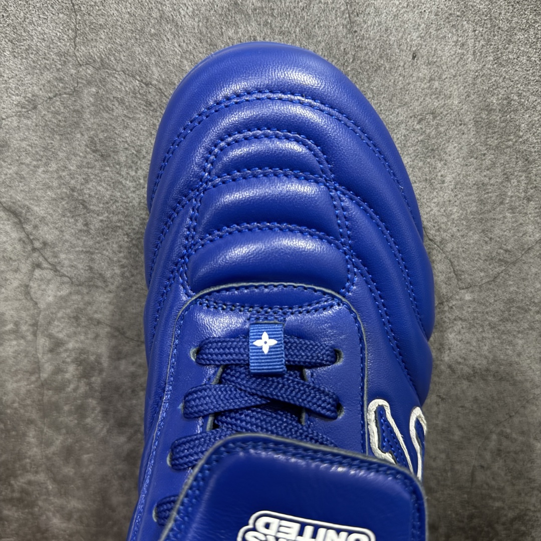 图片[5]-【X1礼盒版】Louis Vuitton 2025 LV Footprint 情侣同款球鞋 市面最新版本 佛山高端品质 第一时间订入zp开发每个拼色的材质都是原版独家定制,与正品一致 做到对版对色大底开模高弹力环保发泡底 模具费都高达几十万 原版头层皮鞋面 压花都是按正品一比一打造开发 不偷半点料 不掺半点假 细节原版一致 可对比 全包套原版包装配件 最新包装大礼盒!! 目前市面一梯队级别 市场太杂请注意混卖版本 可区别材料 版型 质感 包装配件 一切肉眼可见的细节 法国巴黎百年奢侈品牌LV路易威登Louis Vuitton 尺码： 39 40 41 42 43 44 45 46-选品中心