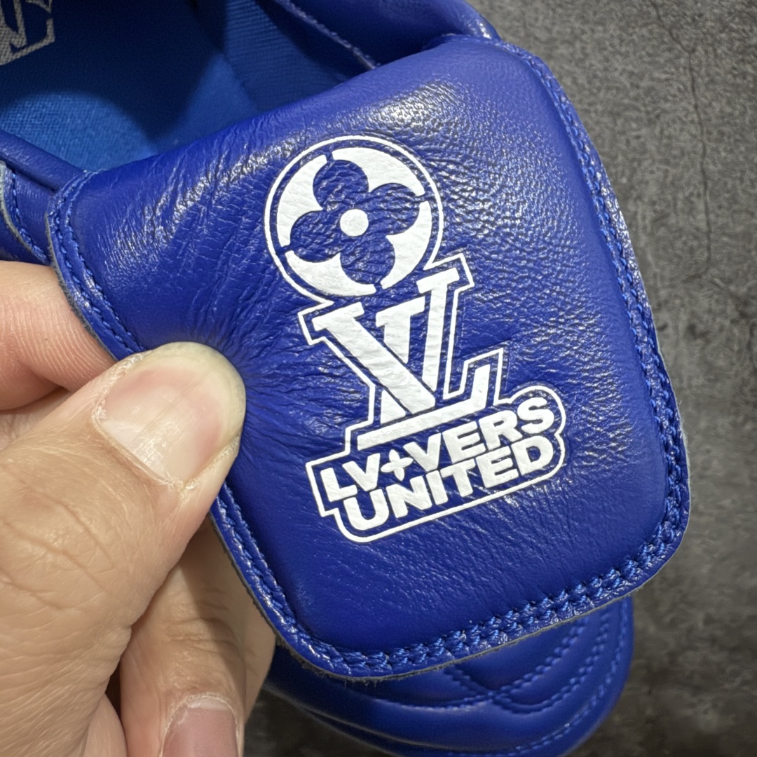 图片[6]-【X1礼盒版】Louis Vuitton 2025 LV Footprint 情侣同款球鞋 市面最新版本 佛山高端品质 第一时间订入zp开发每个拼色的材质都是原版独家定制,与正品一致 做到对版对色大底开模高弹力环保发泡底 模具费都高达几十万 原版头层皮鞋面 压花都是按正品一比一打造开发 不偷半点料 不掺半点假 细节原版一致 可对比 全包套原版包装配件 最新包装大礼盒!! 目前市面一梯队级别 市场太杂请注意混卖版本 可区别材料 版型 质感 包装配件 一切肉眼可见的细节 法国巴黎百年奢侈品牌LV路易威登Louis Vuitton 尺码： 39 40 41 42 43 44 45 46-选品中心