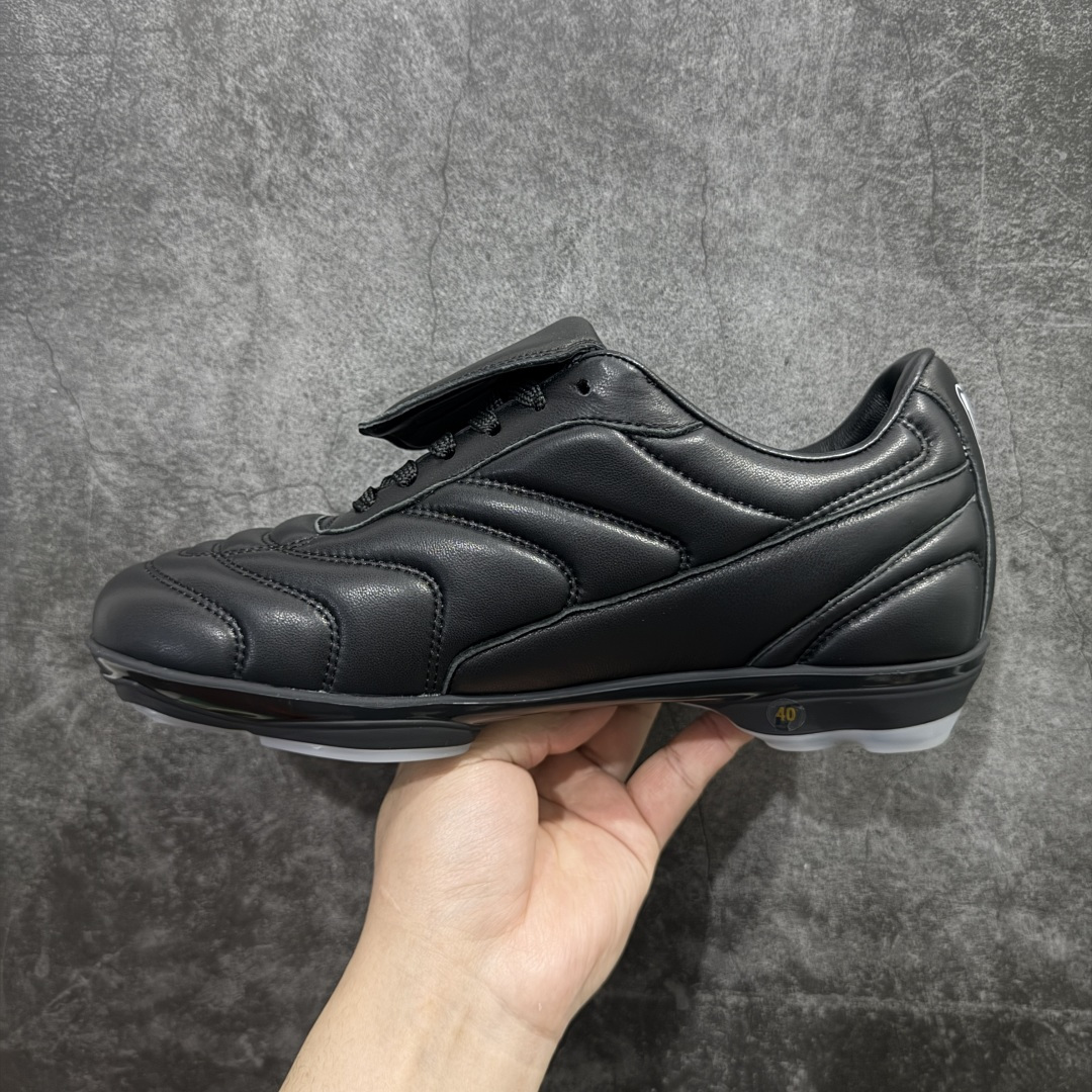 图片[2]-【X1礼盒版】Louis Vuitton 2025 LV Footprint 情侣同款球鞋 市面最新版本 佛山高端品质 第一时间订入zp开发每个拼色的材质都是原版独家定制,与正品一致 做到对版对色大底开模高弹力环保发泡底 模具费都高达几十万 原版头层皮鞋面 压花都是按正品一比一打造开发 不偷半点料 不掺半点假 细节原版一致 可对比 全包套原版包装配件 最新包装大礼盒!! 目前市面一梯队级别 市场太杂请注意混卖版本 可区别材料 版型 质感 包装配件 一切肉眼可见的细节 法国巴黎百年奢侈品牌LV路易威登Louis Vuitton 尺码： 39 40 41 42 43 44 45 46-选品中心