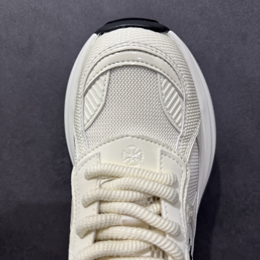 图片[8]-【公司级】新配色 广东大厂出品‼ GG-CC Chunky Low 克罗心十字架 2025 GGCC 低帮复古厚底增高老爹鞋 增高界的隐藏神器! 穿上它腿部线条直接拉满~ 鞋底做工软乎乎的，一点也不需要担心新鞋磨脚咯 搭配牛仔裤、裙子还是运动装都能轻松驾驭各种风格，它是真的百搭! 原版正确大底 高档银盒 5CM 增高厚底 大长腿既视感轻松拿捏 货号：G24X9255 尺码：35 36 37 38 39 40-选品中心