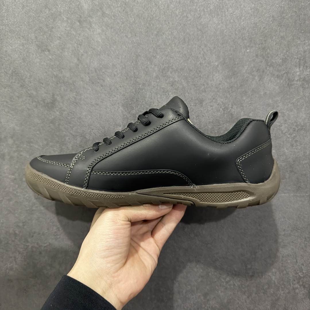 图片[2]-【公司级】2025春季CAT新款男鞋卡特牛皮低帮轻便休闲鞋 面料采用进口油摔牛皮脚感舒适 鞋底采用超耐磨防滑橡胶大底 高级织物鞋垫 舒脚耐磨、透气舒爽防臭💯广东中山代工厂原产楦型采用台产磨砂牛皮鞋面材质轻量防滑耐磨橡胶大底正确原盒包装吊牌完全还原ZP工艺❗ 尺码： 39 40 41 42 43 44 （标准码）-选品中心