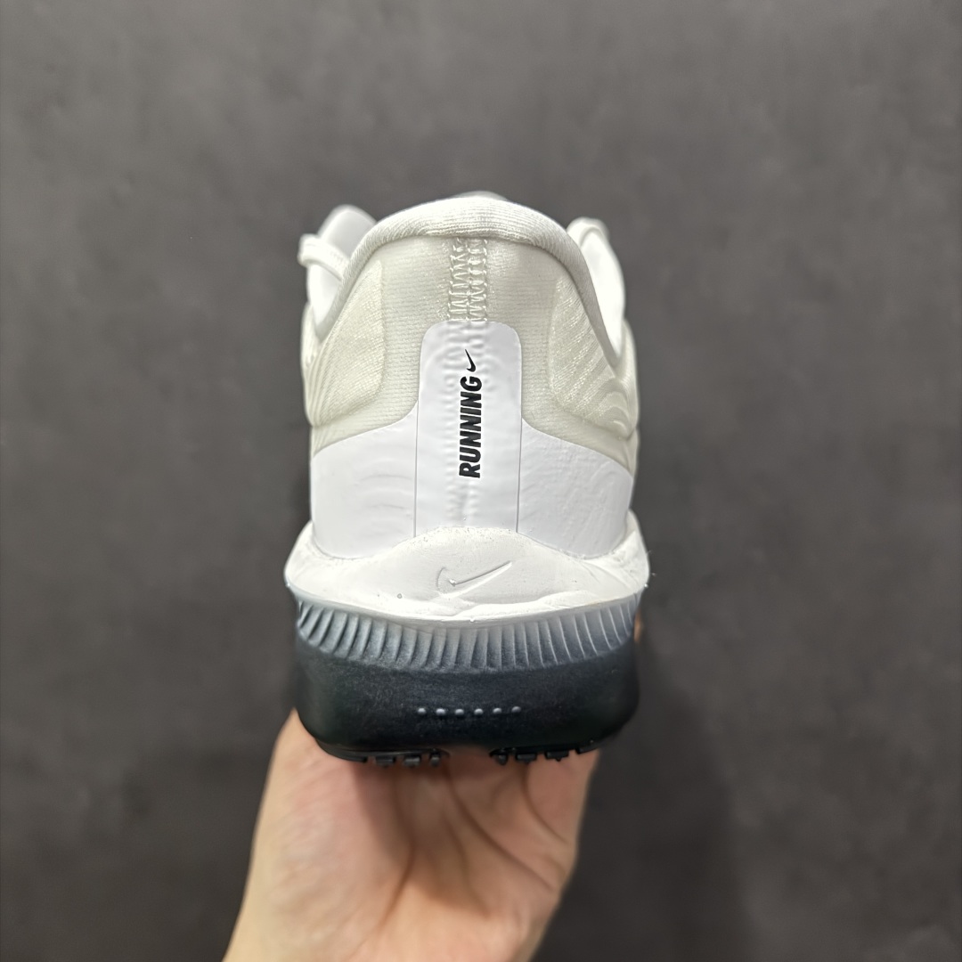图片[4]-【公司级】NK ZoomX Invincible Run Flyknit 6 轻量跑鞋 飞织低帮休闲运动慢跑鞋 厚底增高 老爹鞋 此鞋专为短跑运动员而生 是为 5 至 10 公里距离的赛事和训练打造 整体设计采用流线型的轻质工程网眼材质构成鞋面 并与其他 Running 旗舰鞋款同样搭载全脚掌 ZoomX 缓冲中底 搭配 Pebax 物料与橡胶外底 ZoomX StreakFly 首发配色以Prototype呈现 其灵感是来自开发期间的磨损测试 透过编号的标记与内侧的预期跑步距离突出研发过程 货号： FN8454-100 尺码：36 36.5 37.5 38 38.5 39 40 40.5 41 42 42.5 43 44 45-选品中心