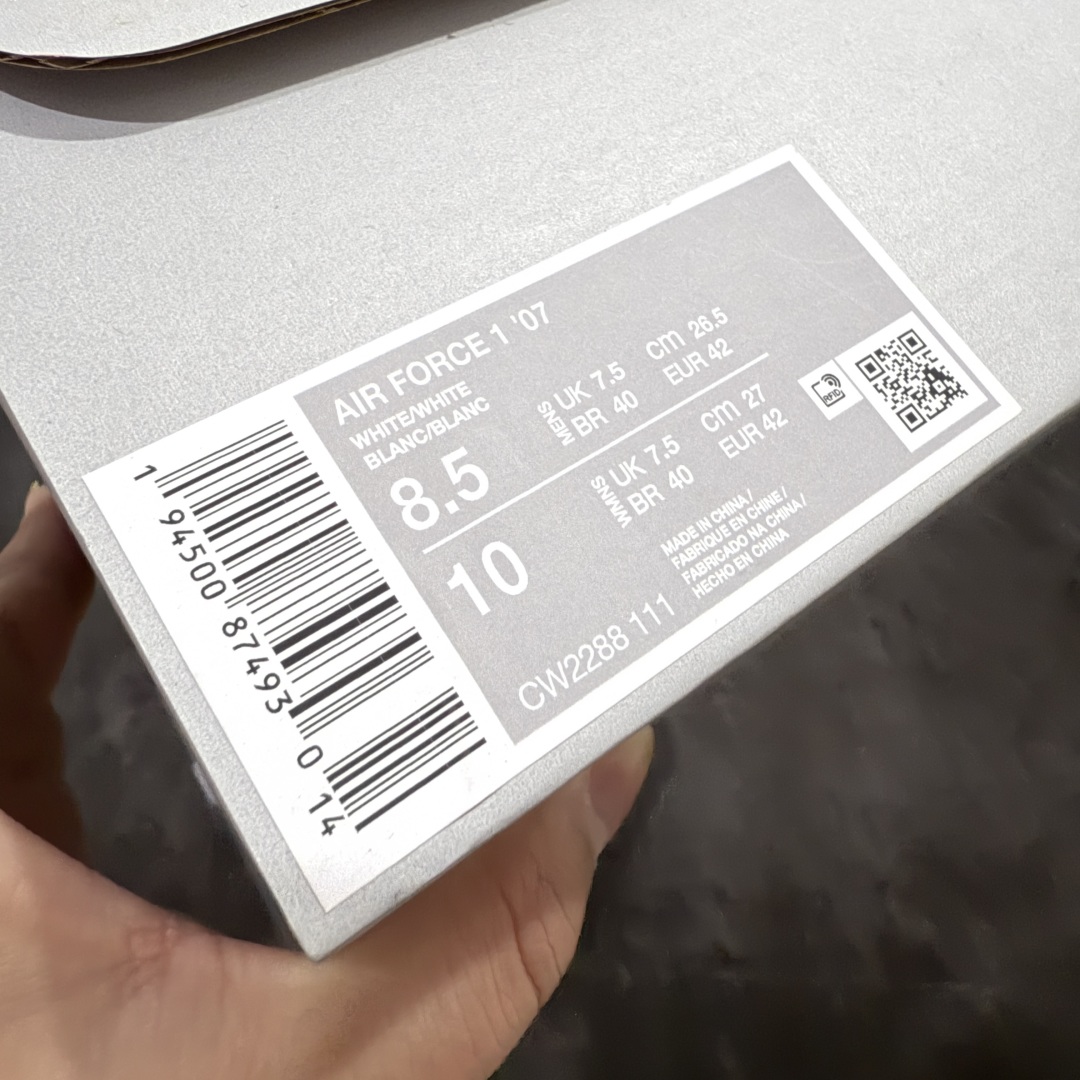 图片[8]-【Mok纯原】Air Force 1 Low AF1空军纯白低帮 CW2288-111 全市场第一梯队品质 原厂皮料 完美鞋型 钩子裁边清洁度无敌！ 针车走线图片放大看相当整齐，鞋带口冲孔与鞋头冲孔非常圆润干净 无任何毛边，正确做旧鞋带金属铁片，中底走线 鞋垫刷胶 大底含气垫都是基本操作！目前你能找到的最优的一个版本没有之一， 尺码：36-46-选品中心
