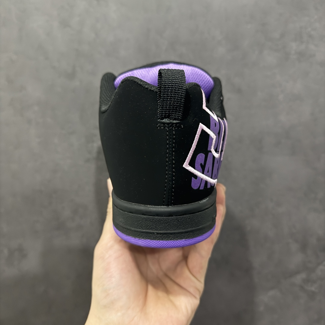 图片[4]-【公司级】街头装品牌 DCSHOECOUSA时尚鞋子男女鞋休闲板鞋低帮圆头百搭 琉凤大底耐磨滑板鞋皮质运动舒适BMX板鞋DC 鞋型经典百搭，低帮系带设计，皮革鞋面，装饰品牌字母LOGO，橡胶鞋底，防滑耐磨轻便，脚感舒适，时髦百搭。 DC/DCShoes就是DCSHOECOUSA，DC Shoes是美国滑板品牌，是很潮的运动品牌。此次 DCSHOES 续写 CBGB 的传奇故事，从 CBGB 中汲取创意灵感融入到产品设计之中，采用具有浓厚街头文化气息的特殊图案传递品牌理念，备受街头爱好者及潮流青年的青睐，品牌粉丝遍布全球。随着极限运动热潮在中国愈演愈烈，如今 DCSHOES 正式重回中国市场，致力为中国的极限运动与街头文化赋予全新生命力。 尺码：36-45-选品中心