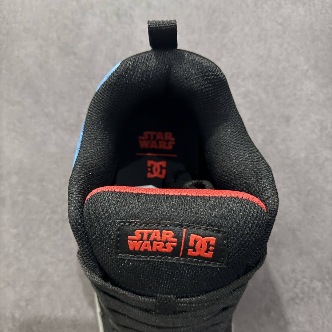 图片[7]-【公司级】街头装品牌 DCSHOECOUSA时尚鞋子男女鞋休闲板鞋低帮圆头百搭 琉凤大底耐磨滑板鞋皮质运动舒适BMX板鞋DC 鞋型经典百搭，低帮系带设计，皮革鞋面，装饰品牌字母LOGO，橡胶鞋底，防滑耐磨轻便，脚感舒适，时髦百搭。 DC/DCShoes就是DCSHOECOUSA，DC Shoes是美国滑板品牌，是很潮的运动品牌。此次 DCSHOES 续写 CBGB 的传奇故事，从 CBGB 中汲取创意灵感融入到产品设计之中，采用具有浓厚街头文化气息的特殊图案传递品牌理念，备受街头爱好者及潮流青年的青睐，品牌粉丝遍布全球。随着极限运动热潮在中国愈演愈烈，如今 DCSHOES 正式重回中国市场，致力为中国的极限运动与街头文化赋予全新生命力。 尺码：36-45-选品中心