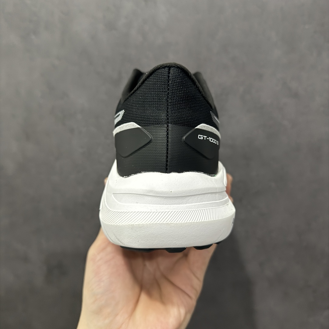 图片[4]-【公司级】Asics GT-1000 13代 公司级版本 亚瑟士运动休闲透气专业跑鞋 鞋面的包裹性 延展性相当好 鞋头位置双层镂空能保证一定的透气性 鞋底柔软也能够兼具支撑性 gt1000系列是除 kayano之外的次顶级支撑系跑鞋 采用经典鞋型 融入全新细节点缀 整体简约且富有质感 鞋底耐磨材质搭配丰富的防滑底纹设计 尺码：40-45-选品中心