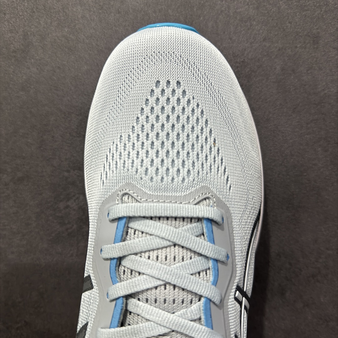 图片[8]-【公司级】Asics GT-1000 13代 公司级版本 亚瑟士运动休闲透气专业跑鞋 鞋面的包裹性 延展性相当好 鞋头位置双层镂空能保证一定的透气性 鞋底柔软也能够兼具支撑性 gt1000系列是除 kayano之外的次顶级支撑系跑鞋 采用经典鞋型 融入全新细节点缀 整体简约且富有质感 鞋底耐磨材质搭配丰富的防滑底纹设计 尺码：40-45-选品中心