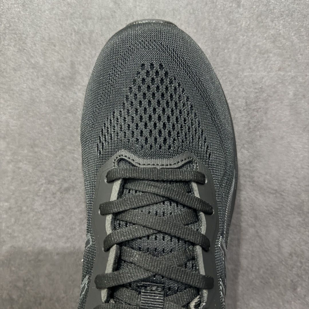 图片[8]-【公司级】Asics GT-1000 13代 公司级版本 亚瑟士运动休闲透气专业跑鞋 鞋面的包裹性 延展性相当好 鞋头位置双层镂空能保证一定的透气性 鞋底柔软也能够兼具支撑性 gt1000系列是除 kayano之外的次顶级支撑系跑鞋 采用经典鞋型 融入全新细节点缀 整体简约且富有质感 鞋底耐磨材质搭配丰富的防滑底纹设计 尺码：40-45-选品中心