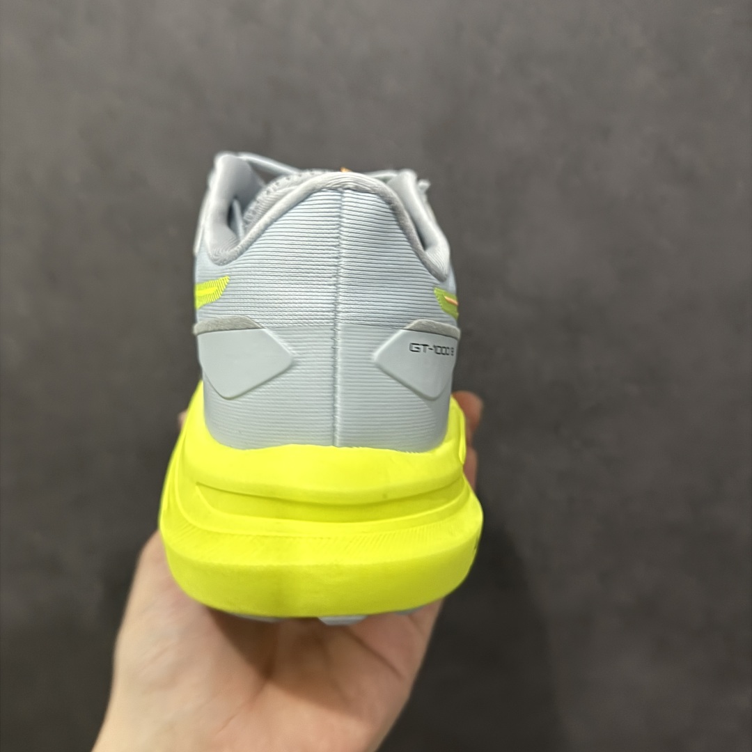 图片[4]-【公司级】Asics GT-1000 13代 公司级版本 亚瑟士运动休闲透气专业跑鞋 鞋面的包裹性 延展性相当好 鞋头位置双层镂空能保证一定的透气性 鞋底柔软也能够兼具支撑性 gt1000系列是除 kayano之外的次顶级支撑系跑鞋 采用经典鞋型 融入全新细节点缀 整体简约且富有质感 鞋底耐磨材质搭配丰富的防滑底纹设计 尺码：40-45-选品中心