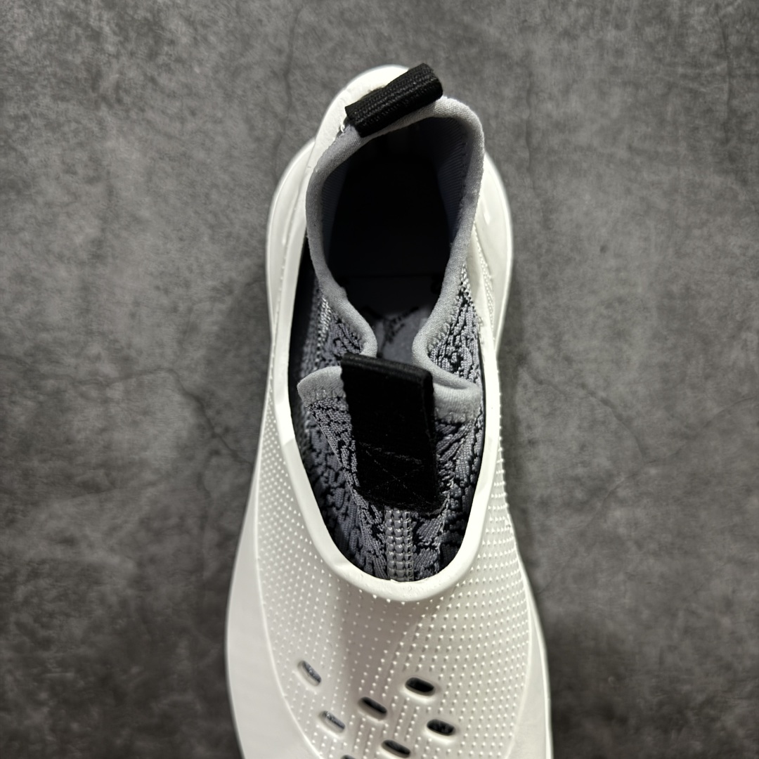 图片[8]-【公司级】Jordan System.23 一脚蹬低帮生活休闲鞋 鞋款设计简约而流畅 整体采用发泡材质 并且在脚背和后跟位置做了明显的镂空处理 同时 这双鞋还带有可拆卸的弹力内靴 并且带有爆裂纹路来增加整体的时尚感和流行感 另外 鞋款还会附赠两幅鞋带 分别对应带内靴和不带内靴的穿法 货号：DN4890-101 尺码：39 40 41 42 43 44 45 46-选品中心