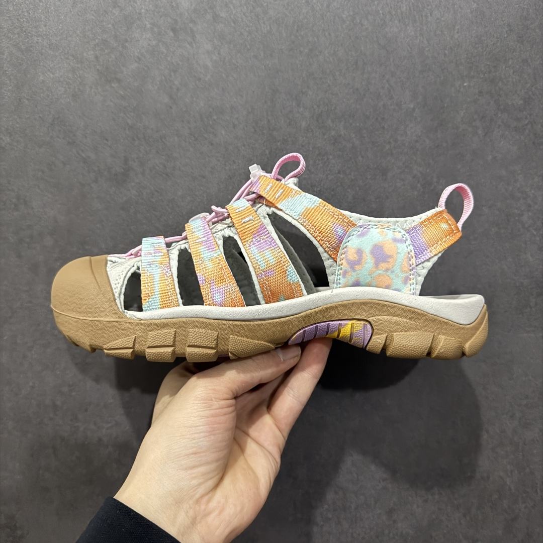 图片[2]-【公司级】人气户外休闲鞋品牌-科恩Keen Uneek Flat-M 平底编织弹力穿搭溯溪涉水休闲户外凉鞋 #外贸订单出口品质#采用进口机台编制两根尼龙绳组成鞋面(快干衬里原料!!)#原装轻量级EVA中底缓震材质组合防滑橡胶外底部 夏季潮鞋,文青界的凉鞋至尊 都市机能户外品牌 KEEN 向来积极为其旗下大热鞋款 UNEEK 推出联名款，后跟为全封闭设计，快干衬里，HIGH-TRACTION橡胶外底，及轻量级EVA中底，达到轻量缓震的同时减轻重量。 尺码：35-45-选品中心