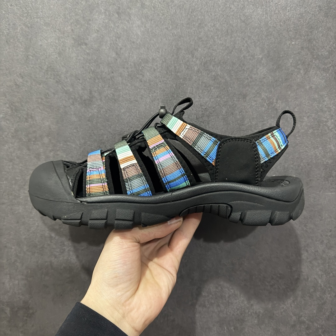 图片[2]-【公司级】人气户外休闲鞋品牌-科恩Keen Uneek Flat-M 平底编织弹力穿搭溯溪涉水休闲户外凉鞋 #外贸订单出口品质#采用进口机台编制两根尼龙绳组成鞋面(快干衬里原料!!)#原装轻量级EVA中底缓震材质组合防滑橡胶外底部 夏季潮鞋,文青界的凉鞋至尊 都市机能户外品牌 KEEN 向来积极为其旗下大热鞋款 UNEEK 推出联名款，后跟为全封闭设计，快干衬里，HIGH-TRACTION橡胶外底，及轻量级EVA中底，达到轻量缓震的同时减轻重量。 尺码：35-45-选品中心