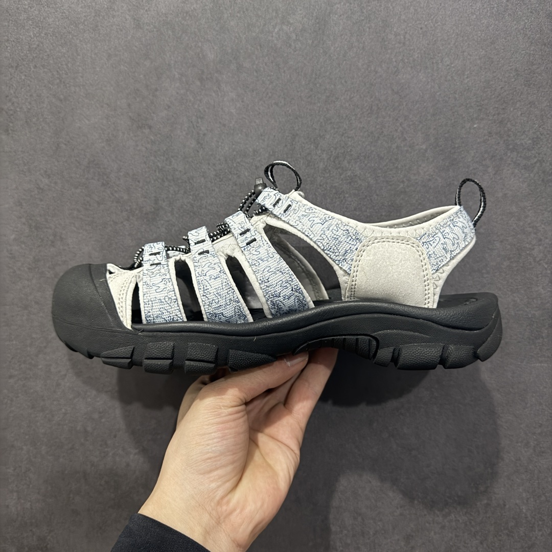 图片[2]-【公司级】人气户外休闲鞋品牌-科恩Keen Uneek Flat-M 平底编织弹力穿搭溯溪涉水休闲户外凉鞋 #外贸订单出口品质#采用进口机台编制两根尼龙绳组成鞋面(快干衬里原料!!)#原装轻量级EVA中底缓震材质组合防滑橡胶外底部 夏季潮鞋,文青界的凉鞋至尊 都市机能户外品牌 KEEN 向来积极为其旗下大热鞋款 UNEEK 推出联名款，后跟为全封闭设计，快干衬里，HIGH-TRACTION橡胶外底，及轻量级EVA中底，达到轻量缓震的同时减轻重量。 尺码：35-45-选品中心