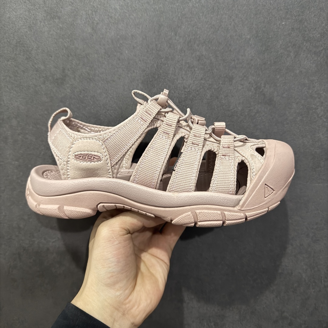 【公司级】人气户外休闲鞋品牌-科恩Keen Uneek Flat-M 平底编织弹力穿搭溯溪涉水休闲户外凉鞋 #外贸订单出口品质#采用进口机台编制两根尼龙绳组成鞋面(快干衬里原料!!)#原装轻量级EVA中底缓震材质组合防滑橡胶外底部 夏季潮鞋,文青界的凉鞋至尊 都市机能户外品牌 KEEN 向来积极为其旗下大热鞋款 UNEEK 推出联名款,后跟为全封闭设计,快干衬里,HIGH-TRACTION橡胶外底,及轻量级EVA中底,达到轻量缓震的同时减轻重量。 尺码:35-45-选品中心