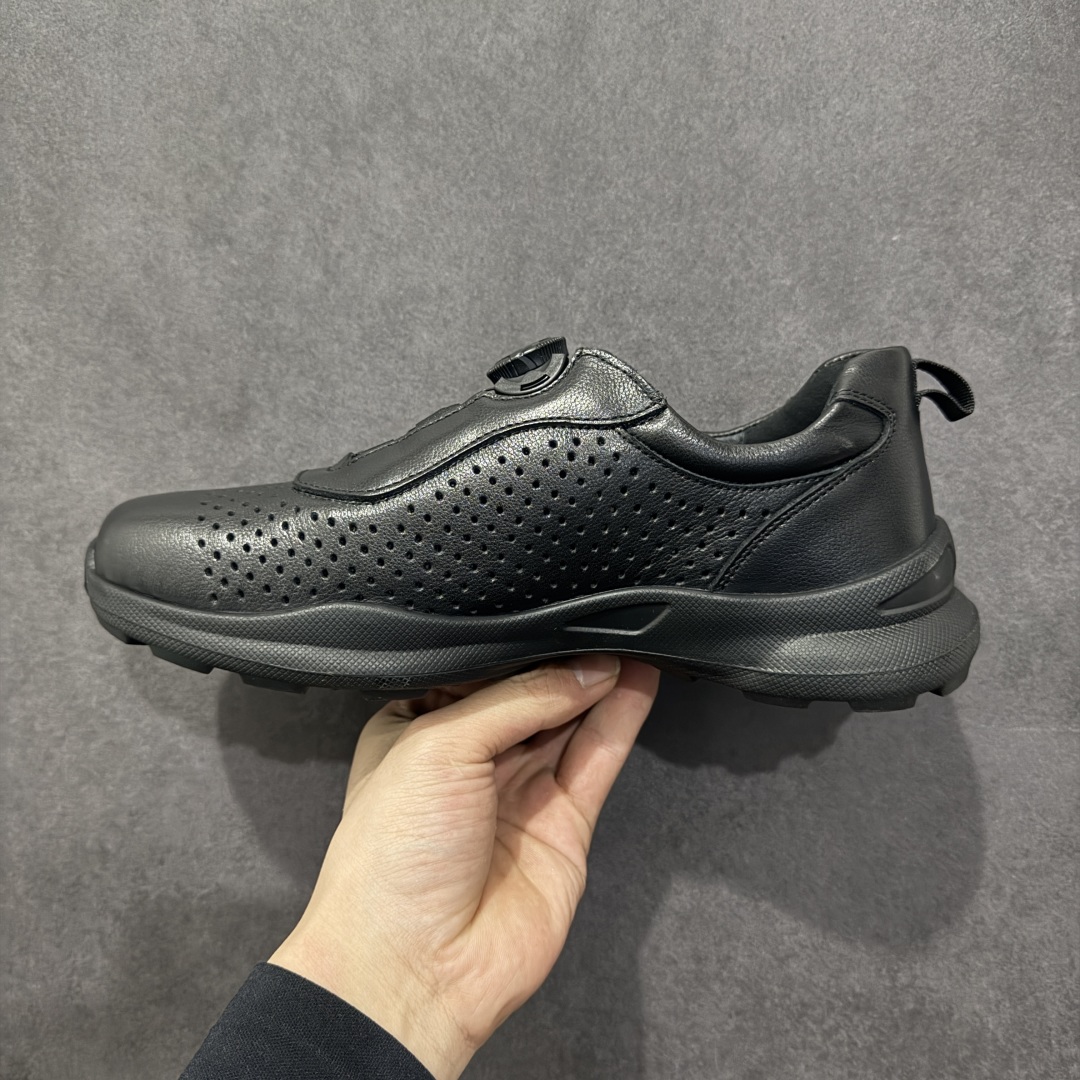 图片[2]-【公司级】ECCO爱步男鞋小黑鞋小白鞋 舒适透气真皮板鞋 街头轻巧系列 圆头鞋头设计，贴合前脚掌弧度 适合多种脚型，脚感舒适细腻 简约免系带设计，可自由穿脱 贴合脚型 PU包裹足弓与后跟 为脚掌提供支撑性 休闲百搭 简约利落 尺码：38 39 40 41 42 43 44 （皮鞋码）-选品中心