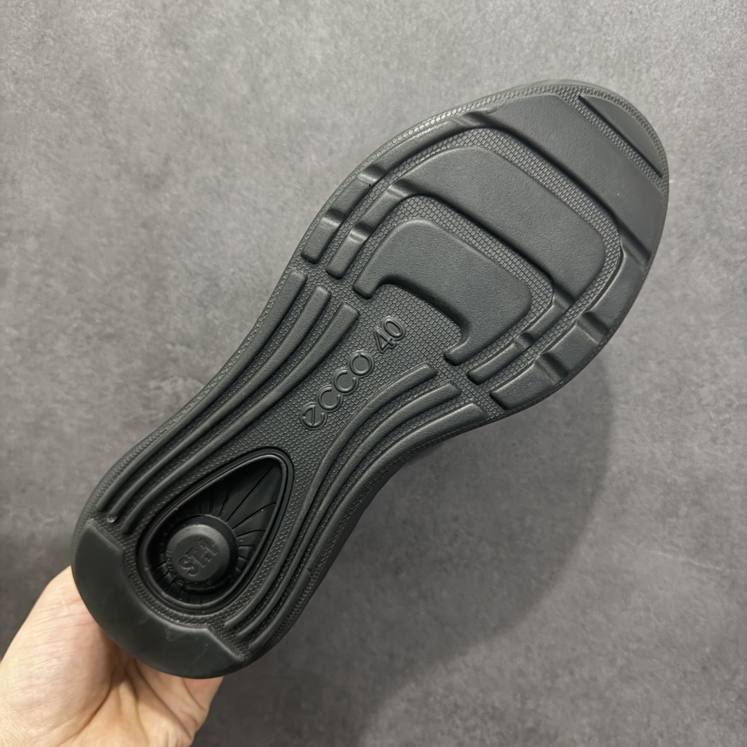 图片[9]-【公司级】ECCO爱步男鞋小黑鞋小白鞋 舒适透气真皮板鞋 街头轻巧系列 圆头鞋头设计，贴合前脚掌弧度 适合多种脚型，脚感舒适细腻 简约免系带设计，可自由穿脱 贴合脚型 PU包裹足弓与后跟 为脚掌提供支撑性 休闲百搭 简约利落 尺码：38 39 40 41 42 43 44 （皮鞋码）-选品中心