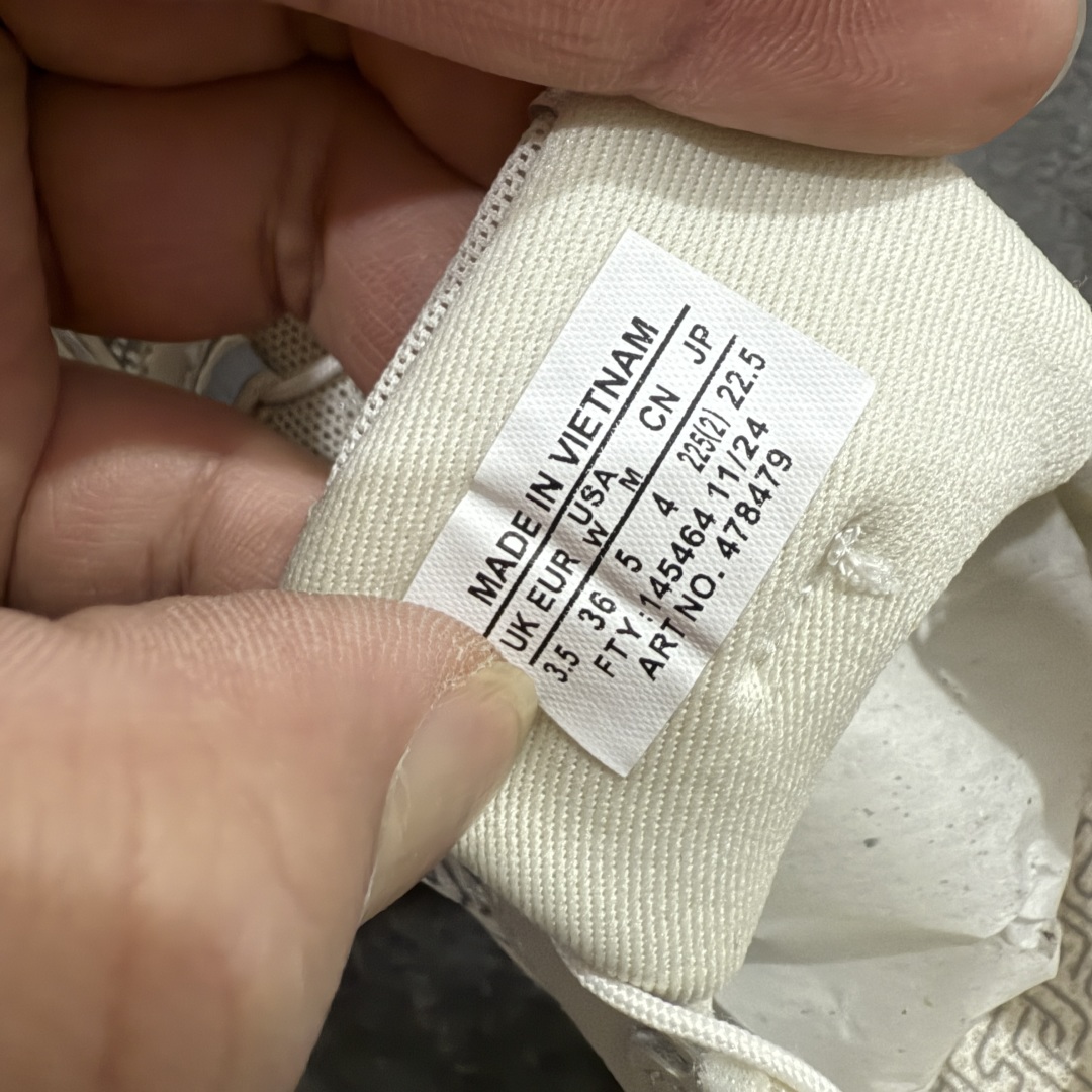 图片[7]-【绿x版】SALOMON萨洛蒙 XT-WHISPER PANHUI蟠虺 乙巳系列 CNY减震防滑耐磨透气 低帮跑步鞋 男女同款 香草色土灰色火红色 478479 原版开发 纯原外贸平台特供订单 全套原纸板楦头开发 原厂特供网布配套加持 确保原汁原味 完美呈现版型 原档数据独家私模五层组合大底 男女鞋同步官方 原装Ortholite轻量化鞋垫 中底布带钢印编号 原厂TPU锁扣 进口港宝加持 后跟自然饱满 还原公司包裹性 基于 SALOMON 初代 XT 鞋身造型并搭载 4D ADVANCED CHASSIS™ 大底打造而成 为这款 XT-QUEST 带来了多项足部控制与保护等功能性 如在运动过程中控制左右晃动的过程而提高稳定性、改善长途越野过程中足中到足尖的过渡、提高感知岩石的精确度以抵抗尖锐物体对脚底的伤害以及采用动态缓冲来增强穿着舒适感 从而减轻疲劳感 使 XT-QUEST 成为一双舒适且安全的户外之履 尺码：36 36.5 37.5 38 38.5 39 40 40.5 41 42 42.5 43 44 44.5 45 46-选品中心