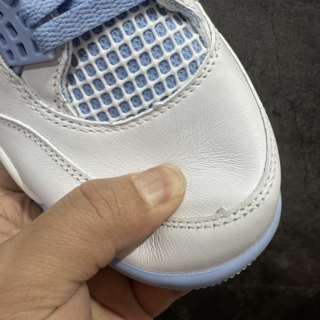 图片[5]-【原厂版】Air Jordan AJ4 母亲节 白冰蓝 HV0823-100 全新升级改良 原鞋原楦原纸板同源开发 完美呈现乔4的版型 内侧正确双色网格 还原细节 原厂皮料 正确气垫颜色 正确网格工艺 正确拉帮工艺 全鞋原装材料制作 原档案原模具打造 支持全方位与正品对比 尺码：40 40.5 41 42 42.5 43 44 44.5 45 46 47.5-选品中心