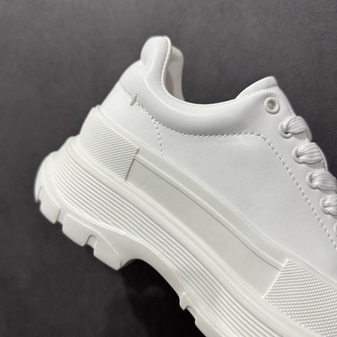 图片[6]-【广东纯原版本】GG-CC 极简朋克休闲松糕小白鞋 GGCC增高老爹鞋系列 广东大厂出品 完美细节 25ss春季新款厚底增高 大长腿 时髦look轻松定格 不费力展现率性氛围 高档银盒 酷帅机能风不规则设计大底 轻便舒适百搭 GGcc厚底增高简直就是小个子的快乐! 不管怎么搭都好看~ 尺码： 35 36 37 38 39 40-选品中心