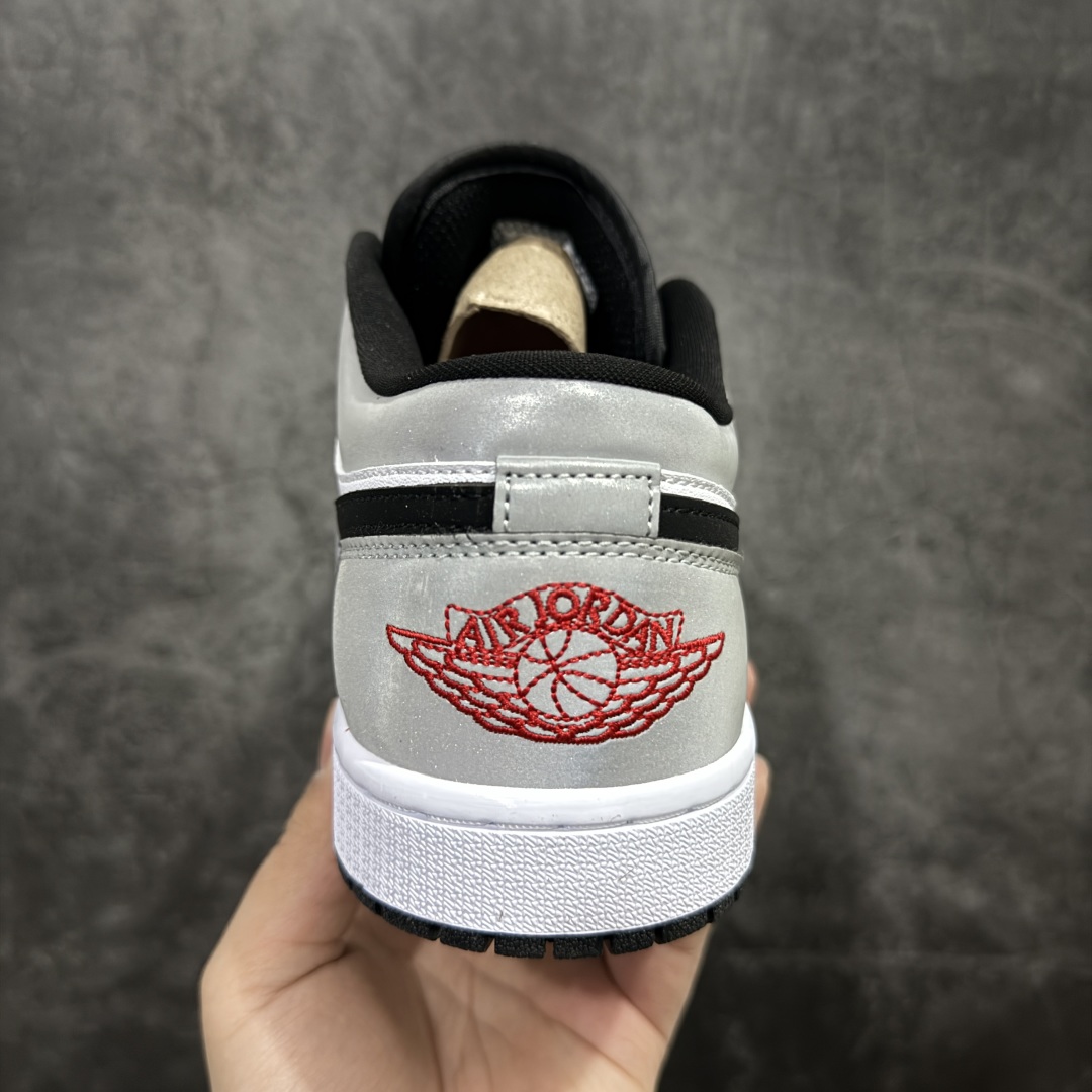 图片[4]-【小dt版本】Air Jordan AJ1 Low 低帮 白银黑反光 HF3148-106 全新流水线出品 DT版本唯一平替选择 市场第二梯队最强版 全部原鞋开发 原楦原纸板开发 全鞋电脑针车 原厂内置全掌气垫 原盒内在原标 唯一Zp原版鞋带绑法 免检产品 全新2022版型 全头层皮料 完美零毛边处理 原厂配置全掌气垫 价格定位良心 尺码：36 36.5 37.5 38 38.5 39 40 40.5 41 42 42.5 43 44 44.5 45 46-选品中心